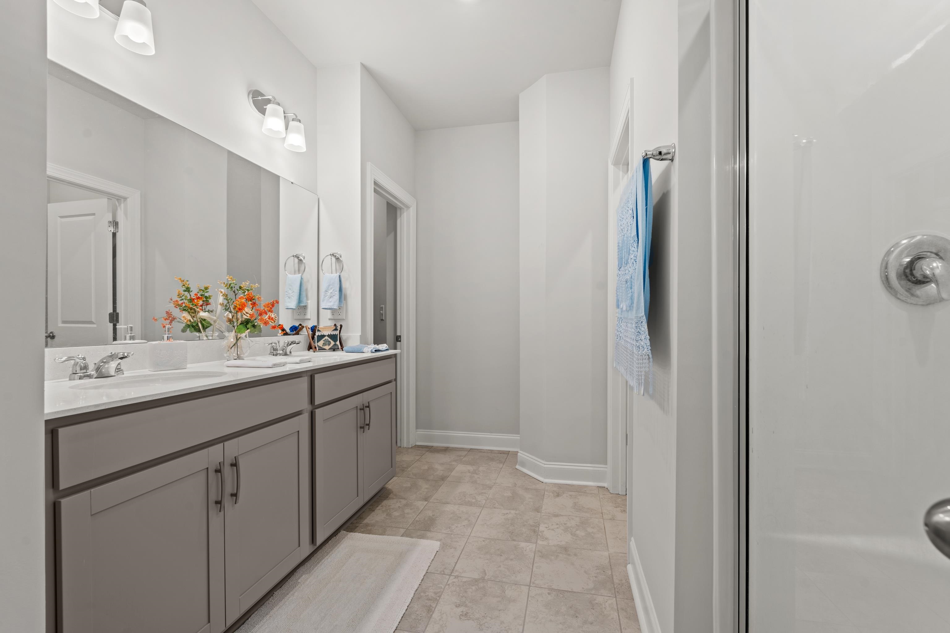 2477 Campton Loop Property Photo 14