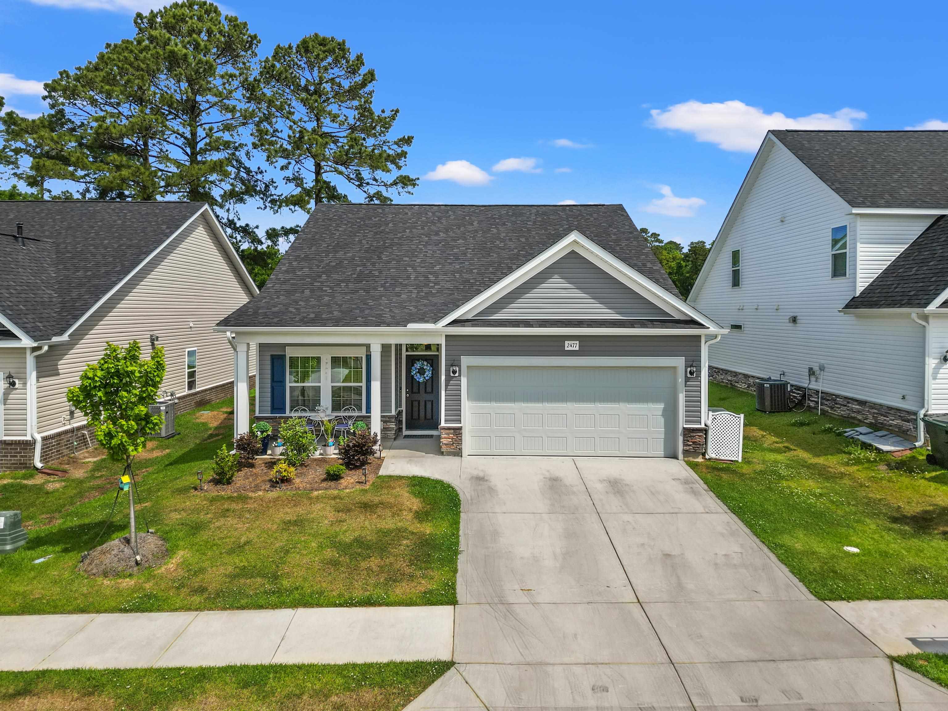 2477 Campton Loop Property Photo 25
