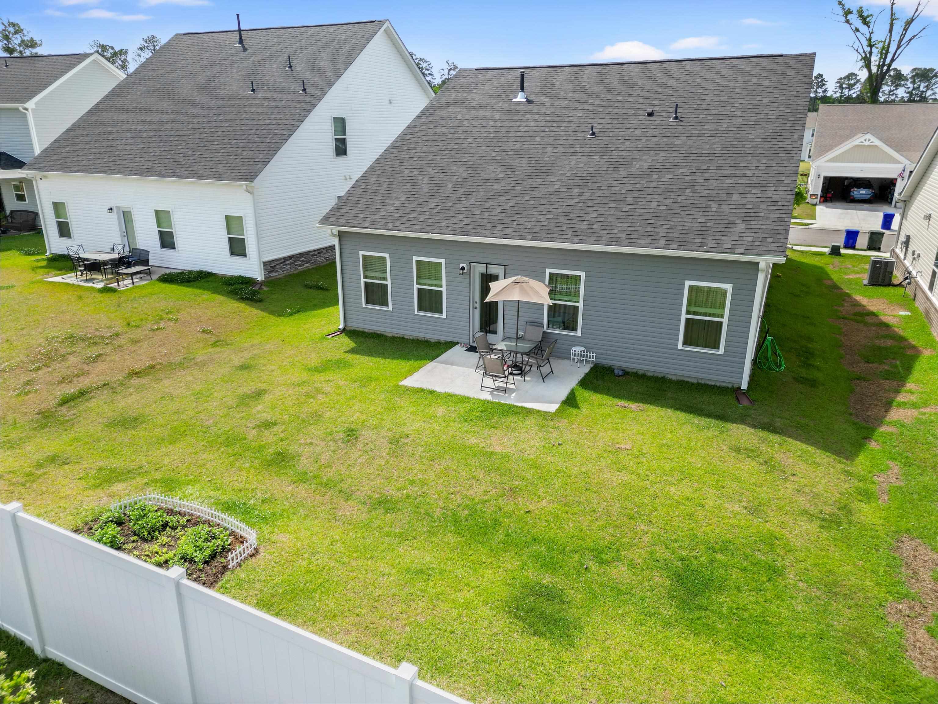 2477 Campton Loop Property Photo 31