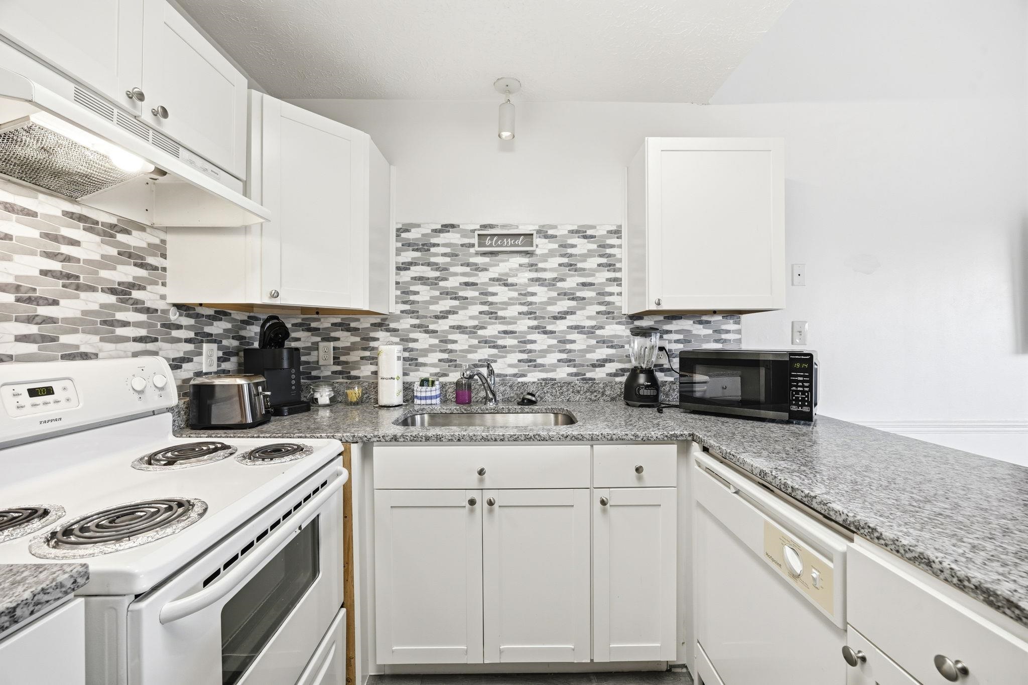800 Deer Creek Rd. Property Photo 11