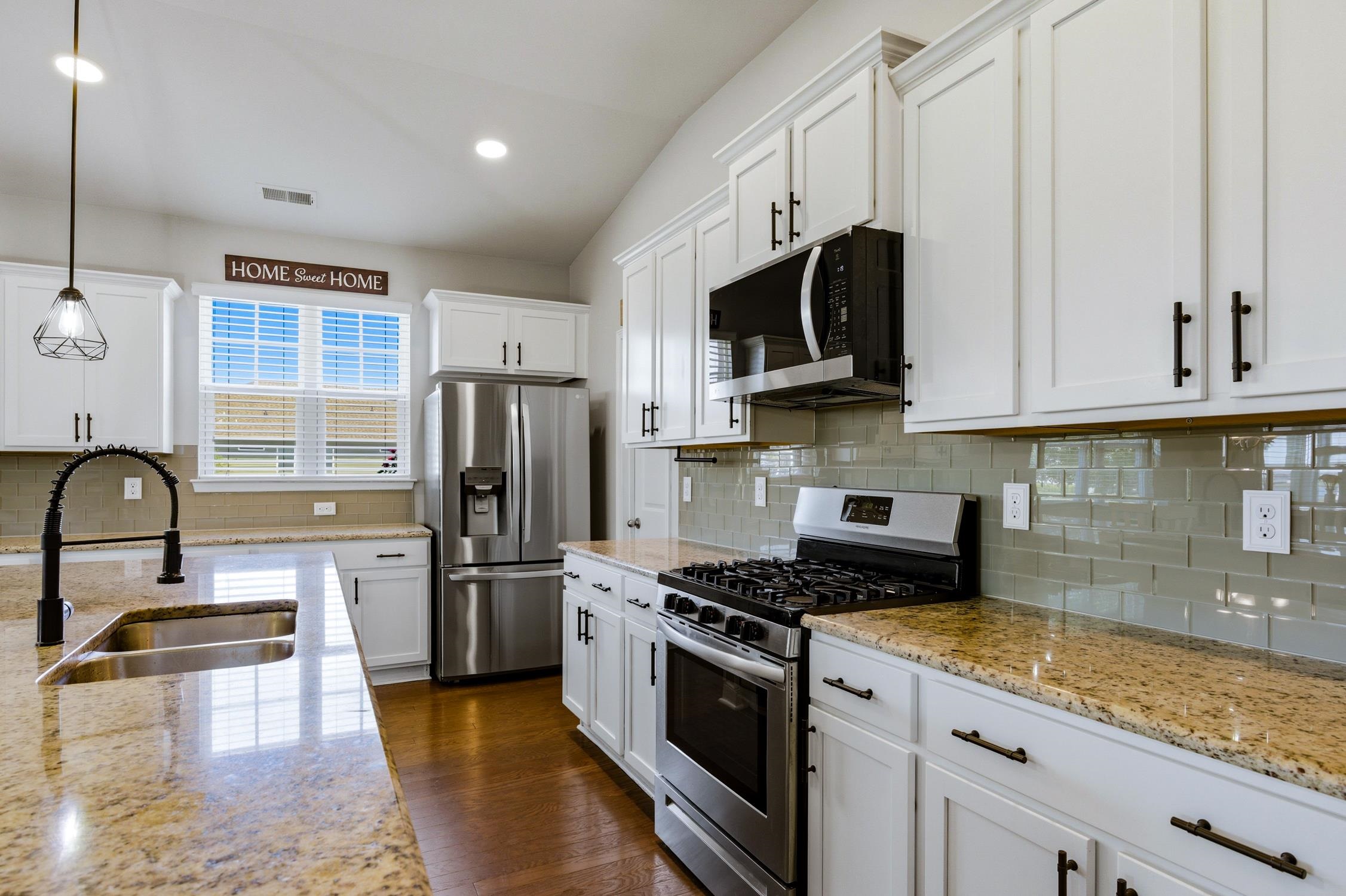 5100 Stockyard Loop Property Photo 8