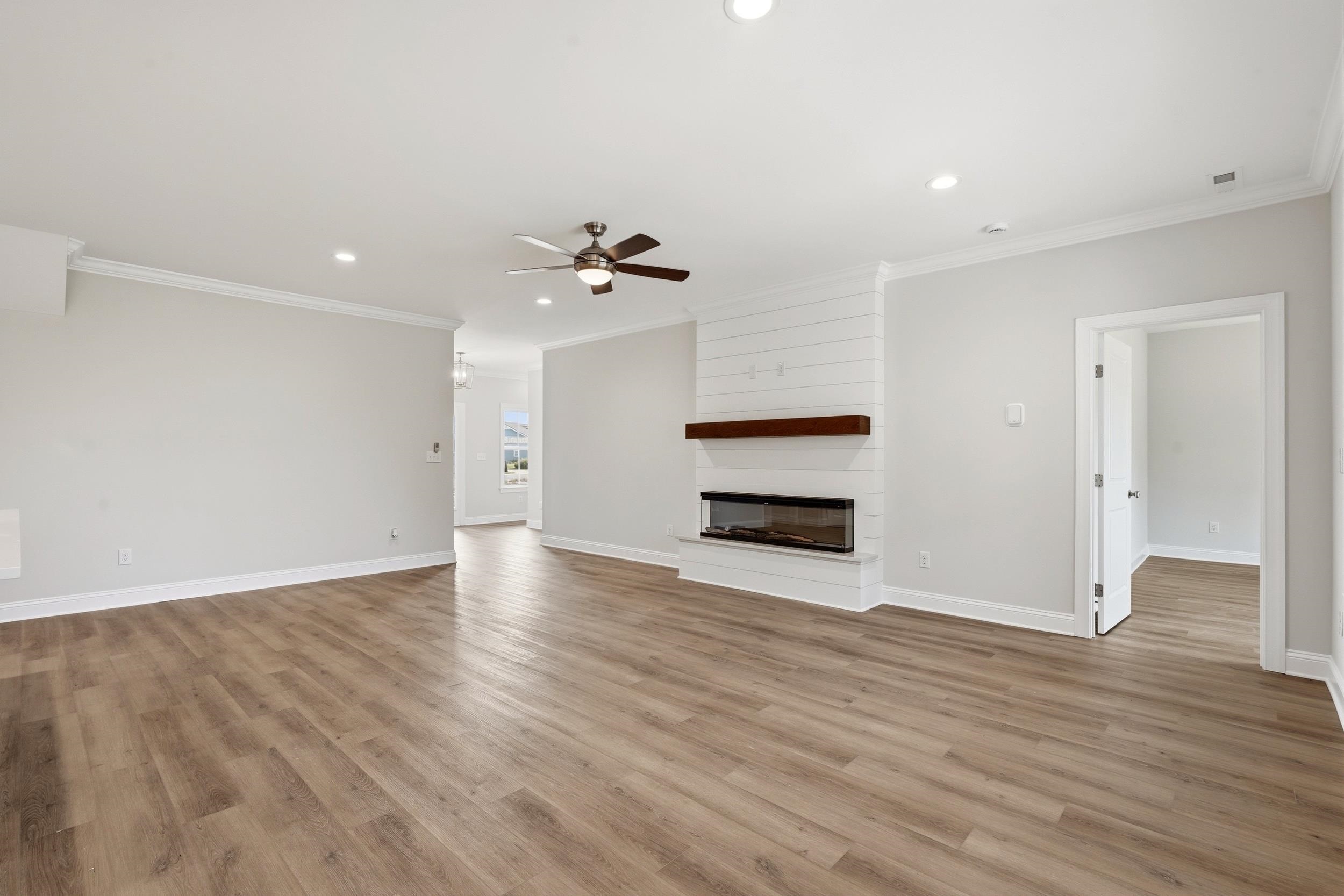 1105 Crooked Hook Rd. Property Photo 11