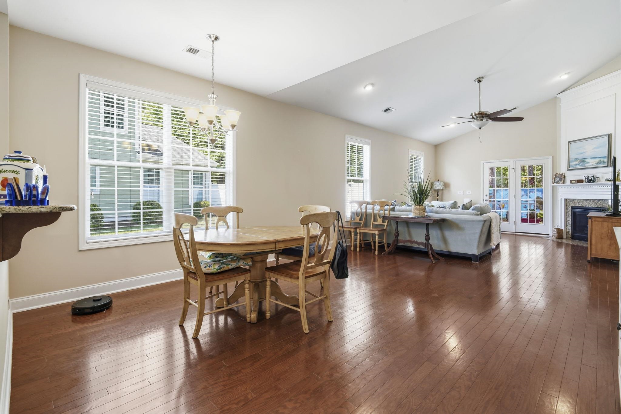 191 Coral Beach Circle Property Photo 8