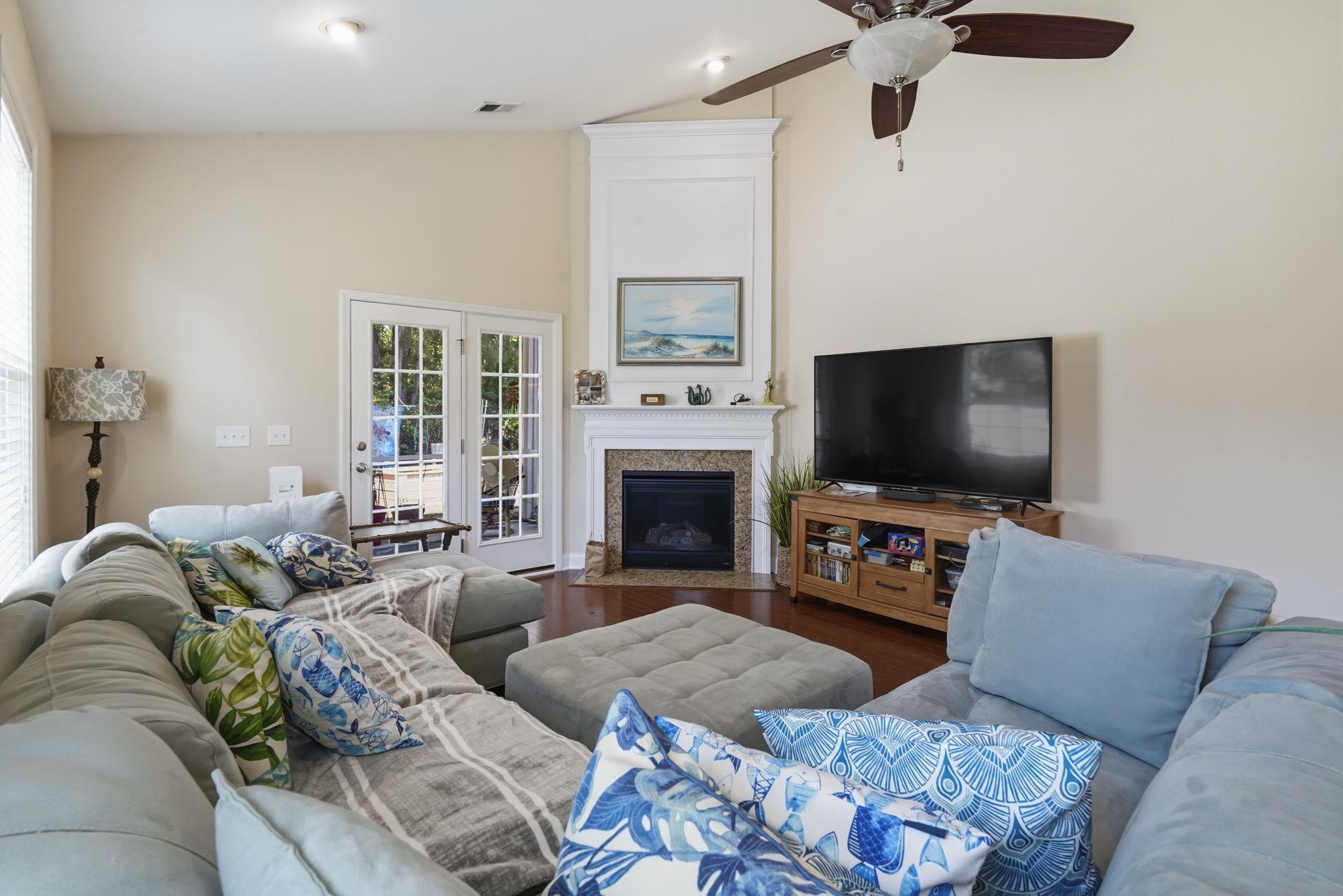 191 Coral Beach Circle Property Photo 16