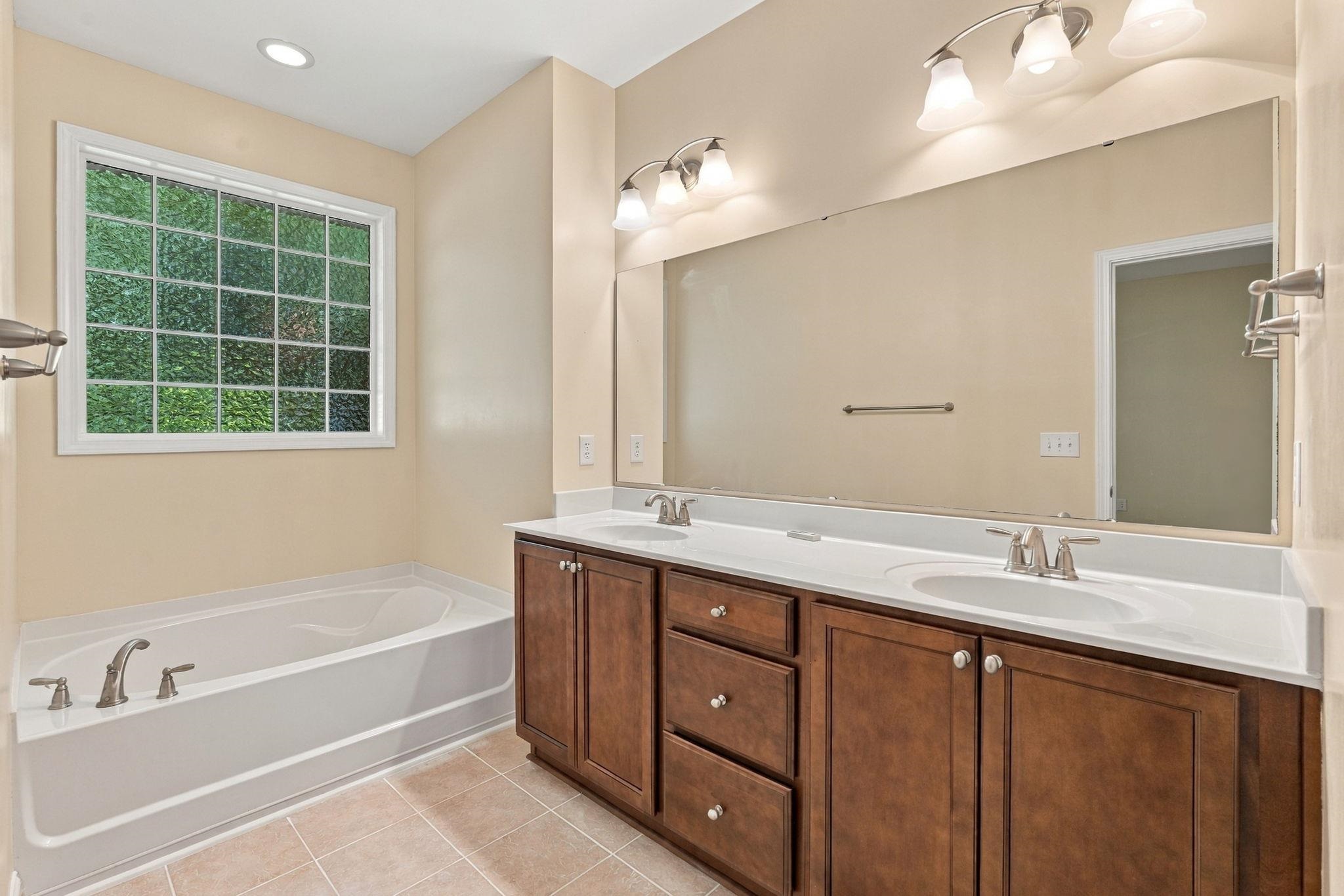 191 Coral Beach Circle Property Photo 16