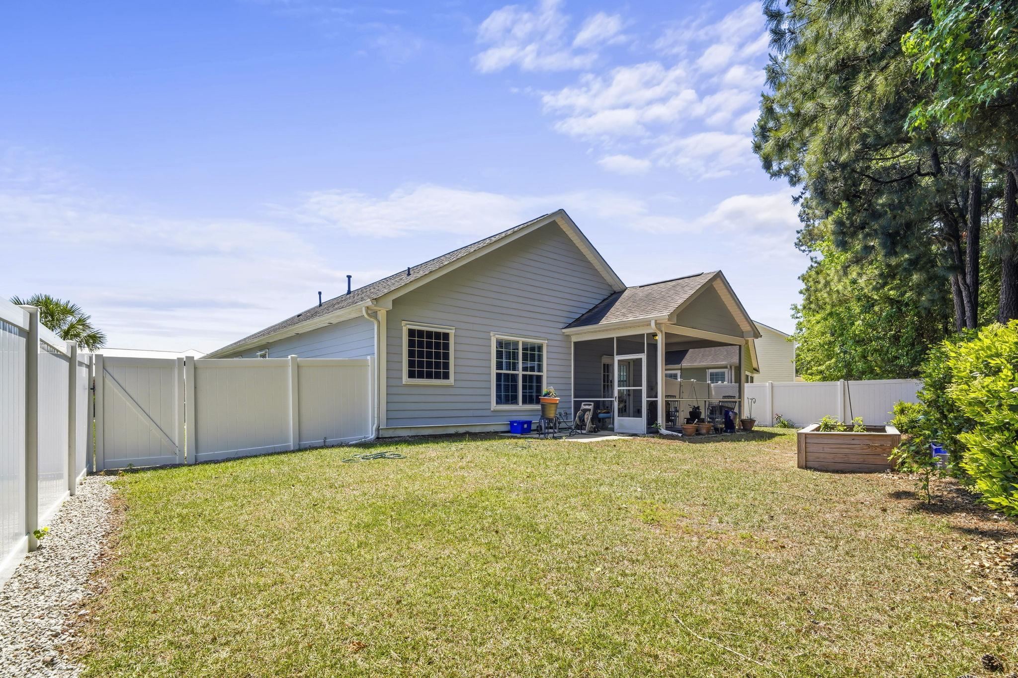 191 Coral Beach Circle Property Photo 28
