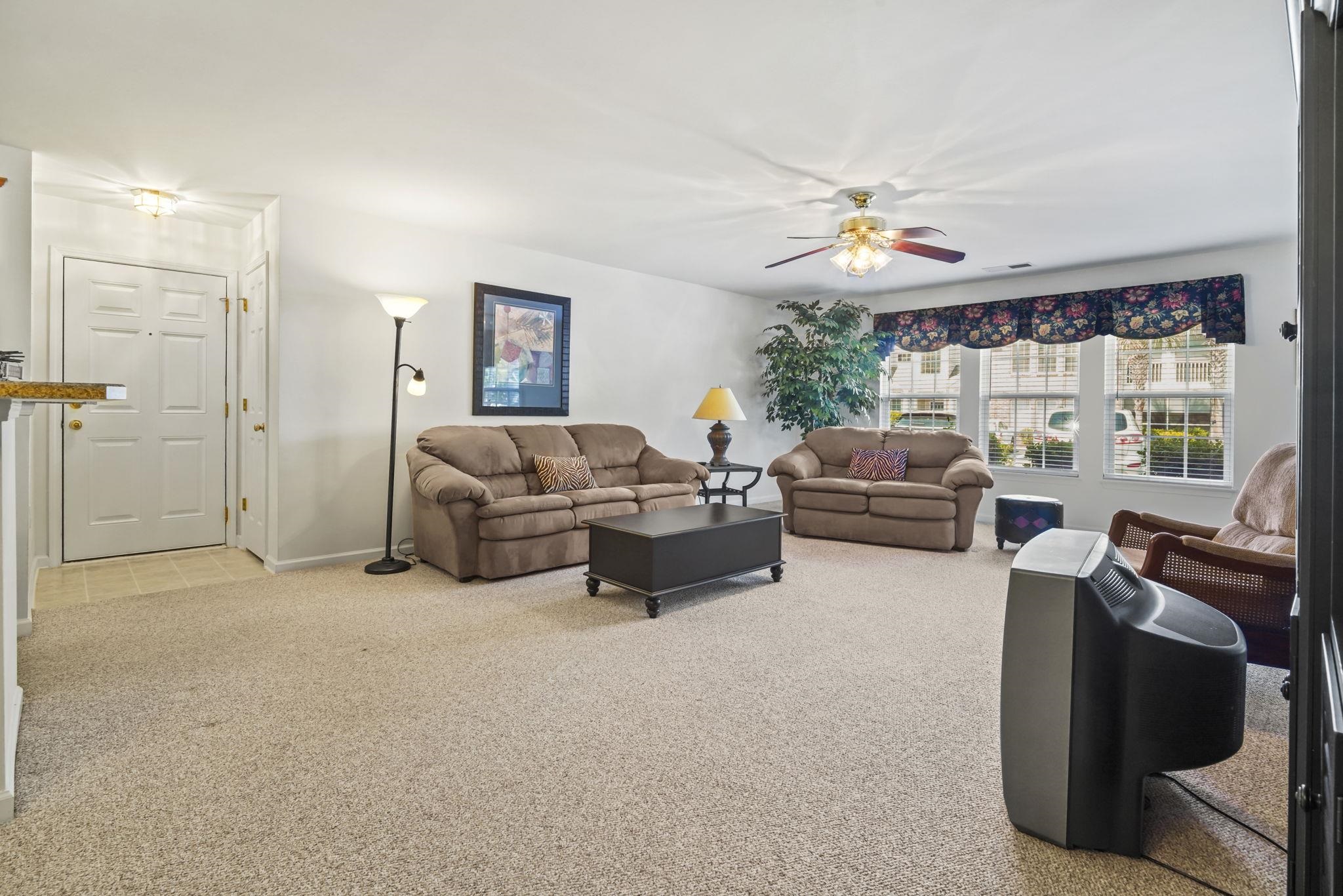4657 Fringetree Dr. Property Photo 4