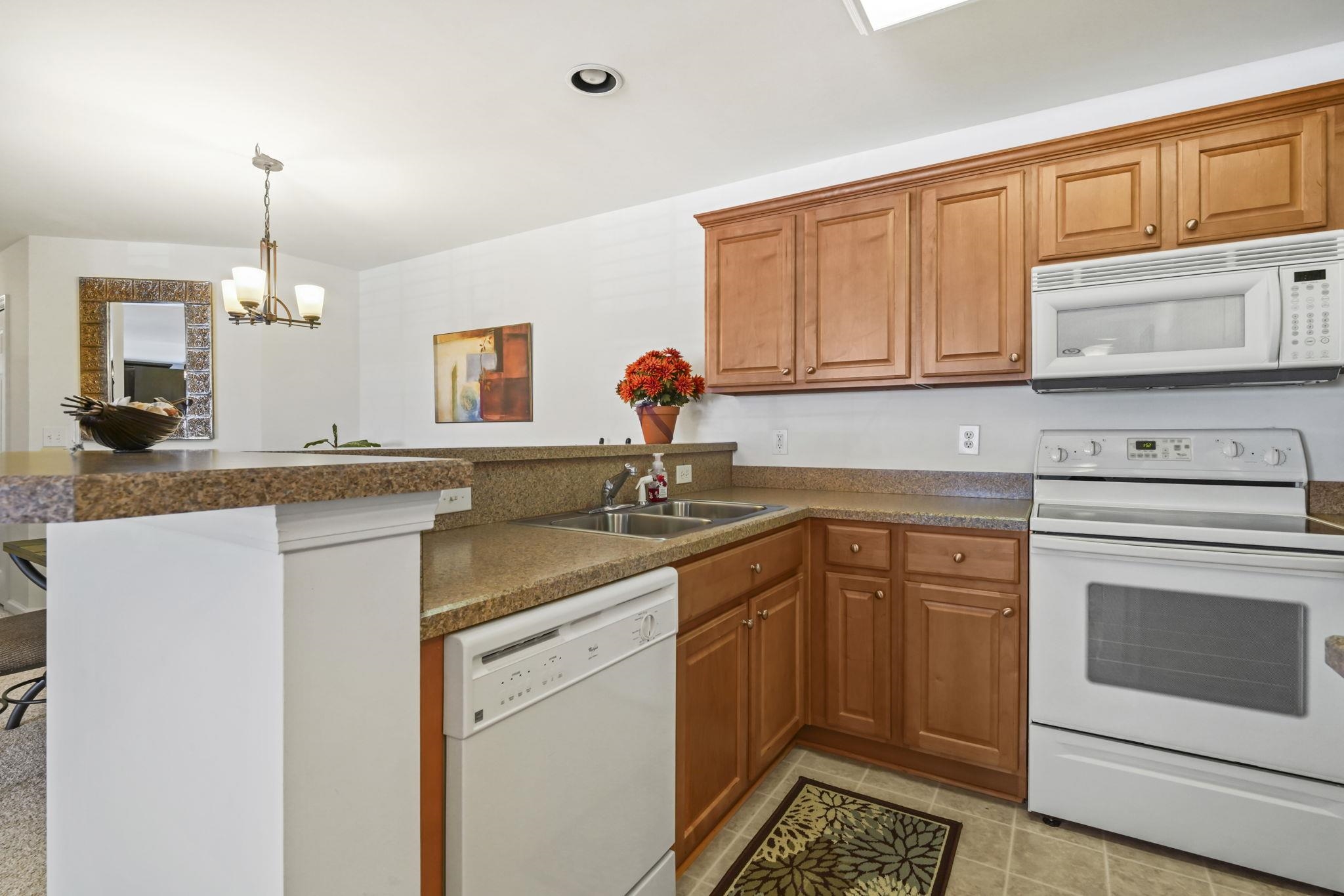 4657 Fringetree Dr. Property Photo 8
