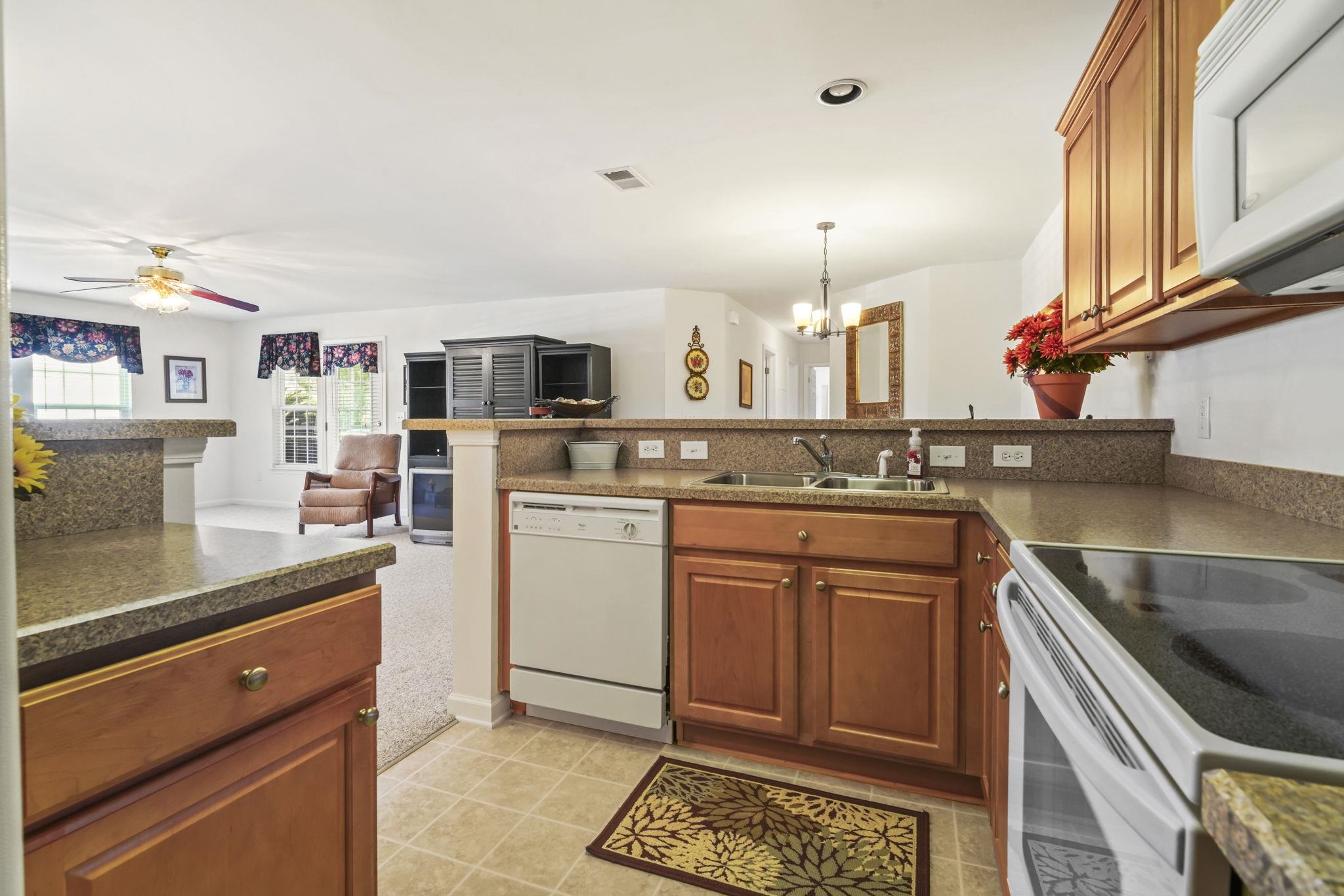 4657 Fringetree Dr. Property Photo 12