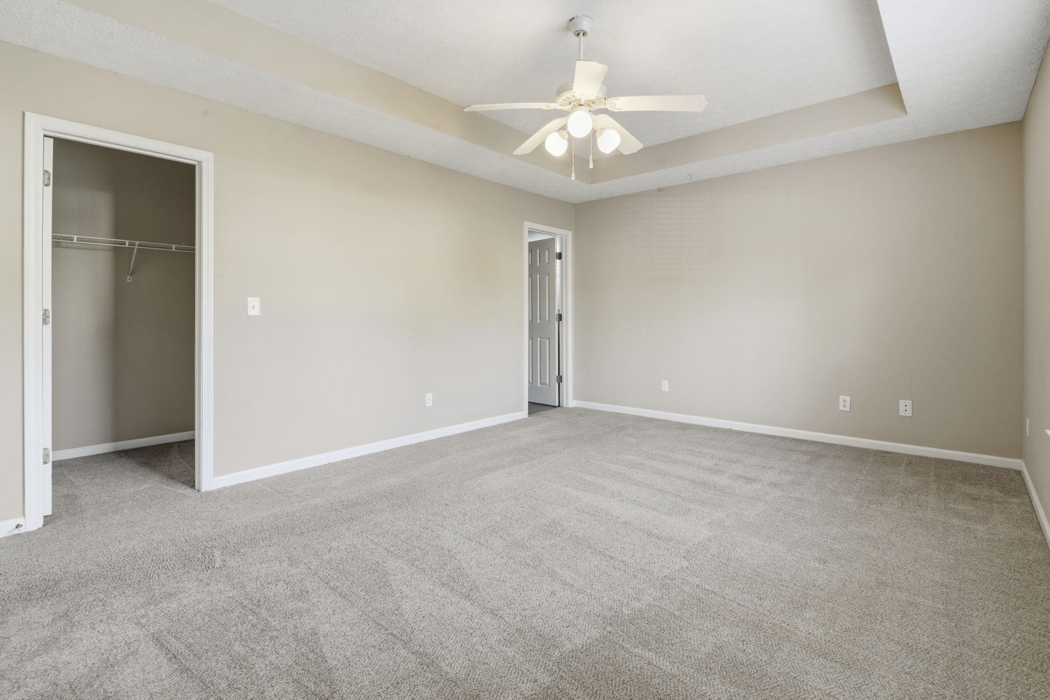 582 Bridgeport Dr. Property Photo 3