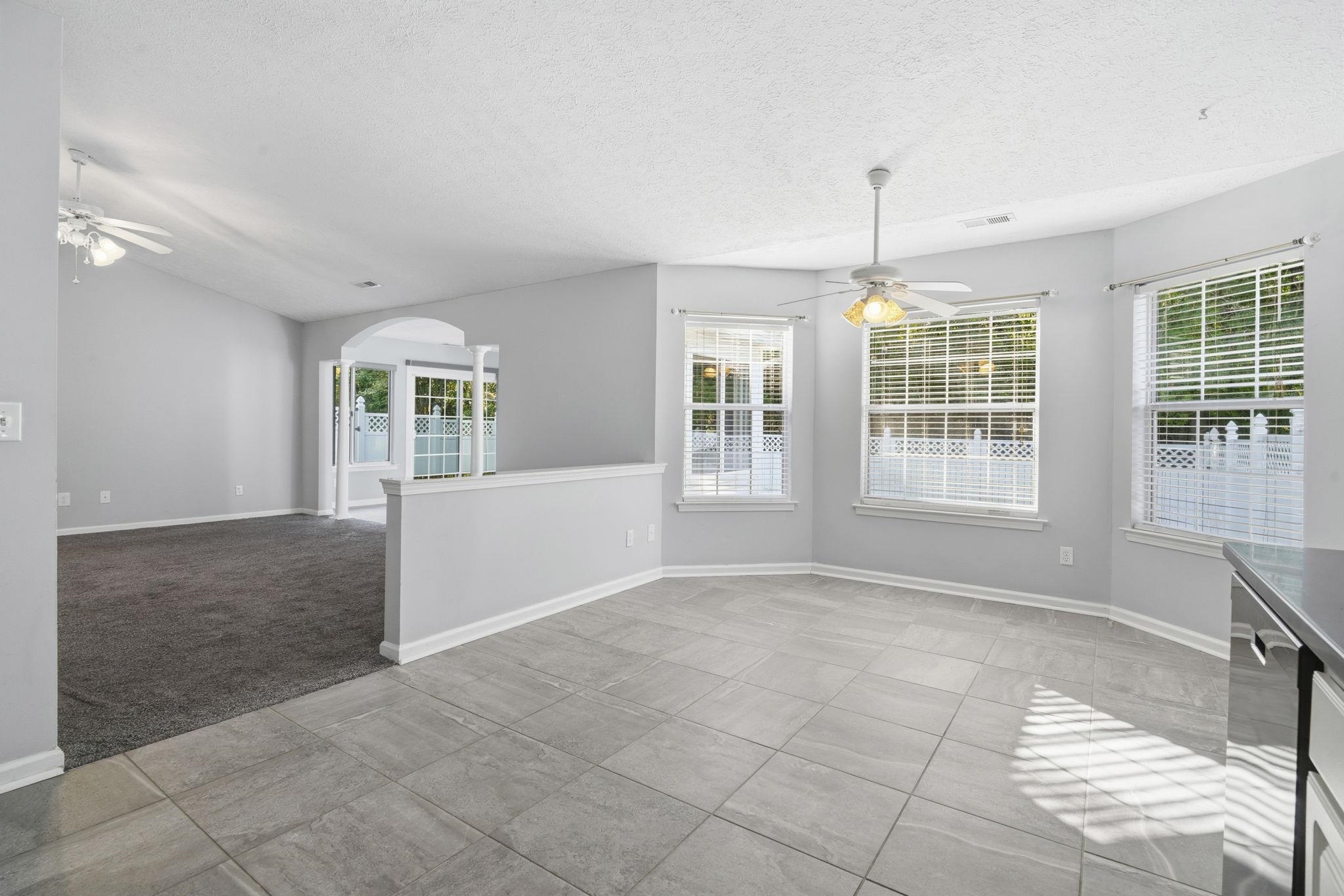 582 Bridgeport Dr. Property Photo 16