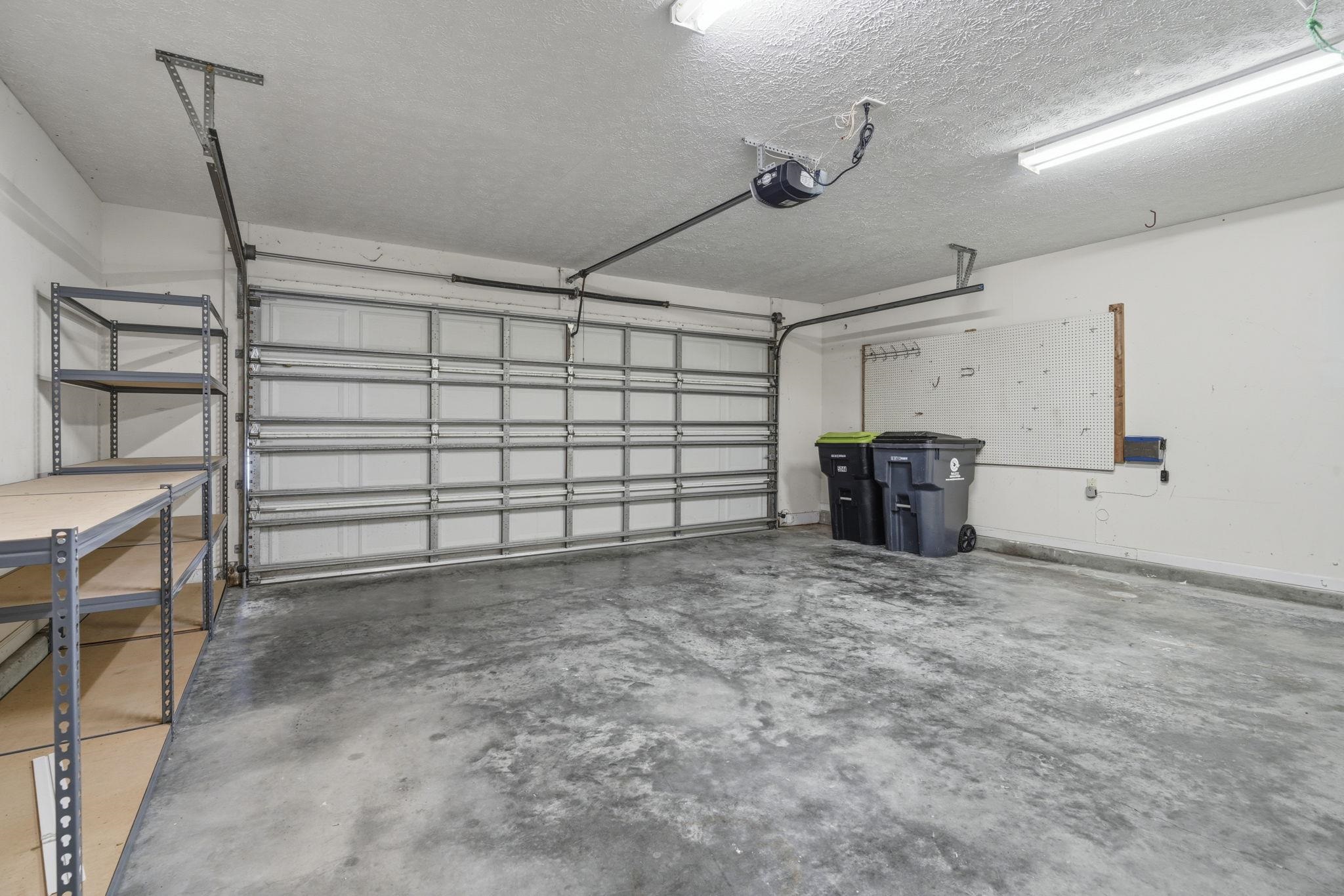 582 Bridgeport Dr. Property Photo 20