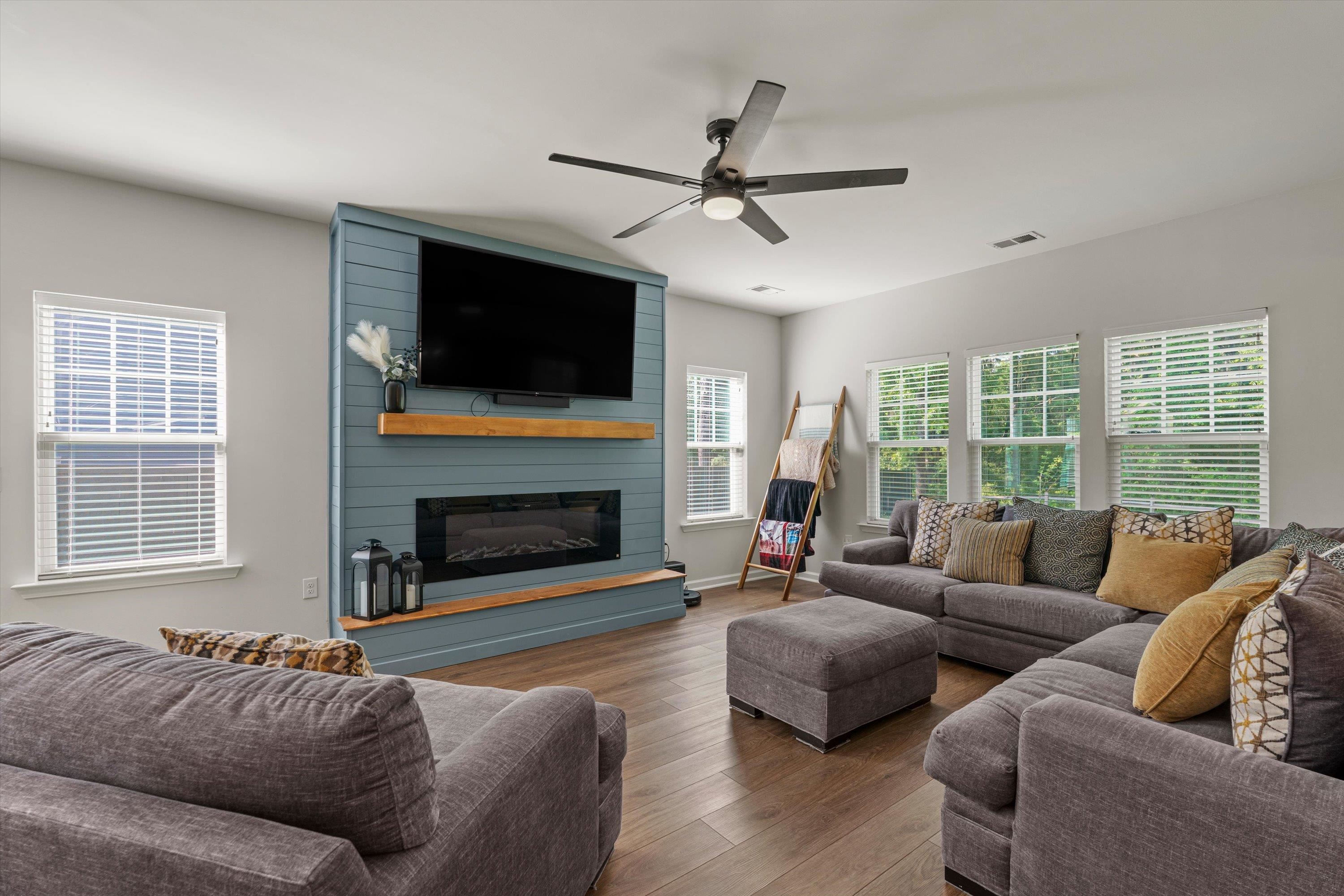 170 Thistle Ln. Property Photo 6