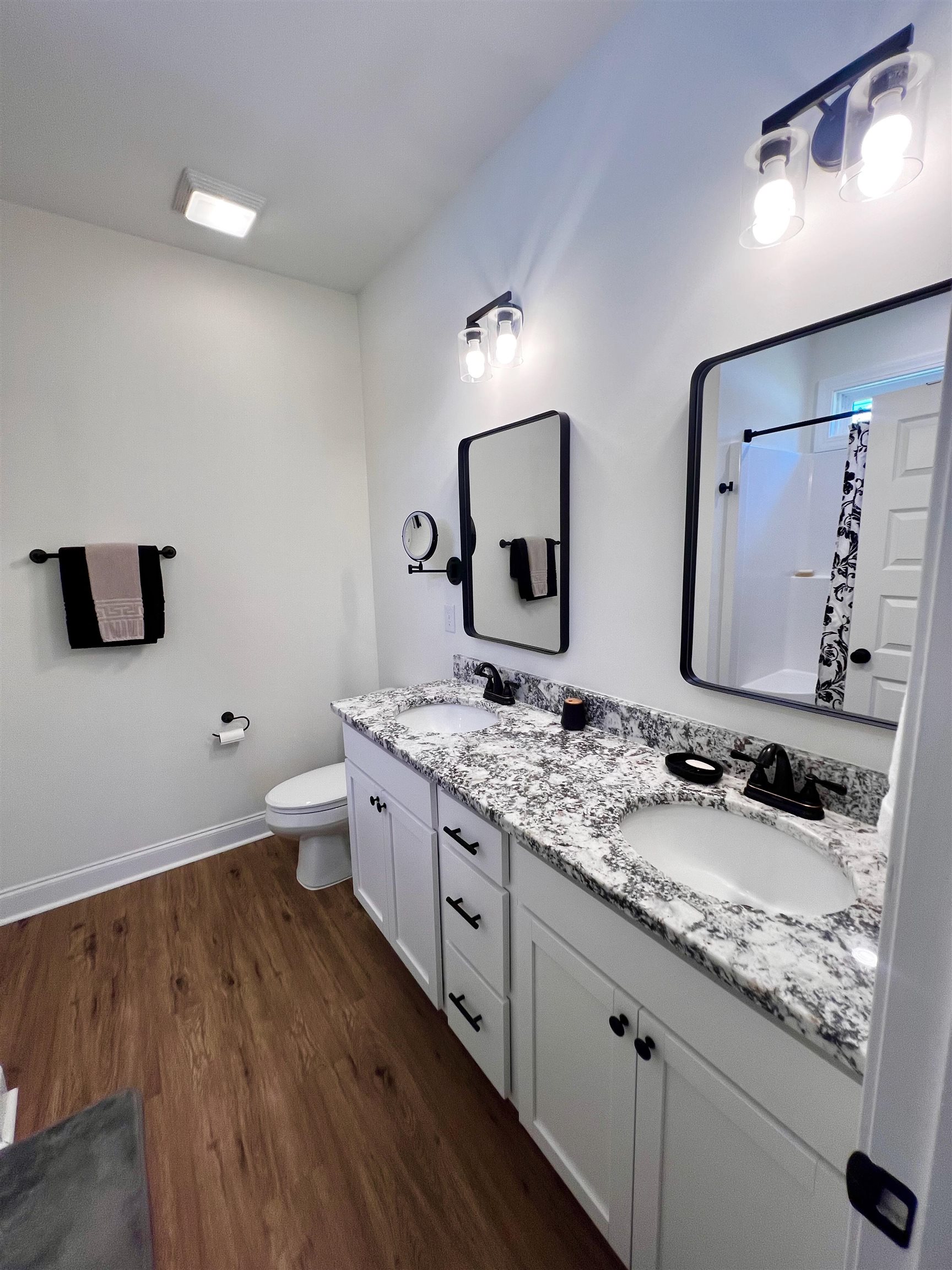 386 Long Meadow Dr. Property Photo 20