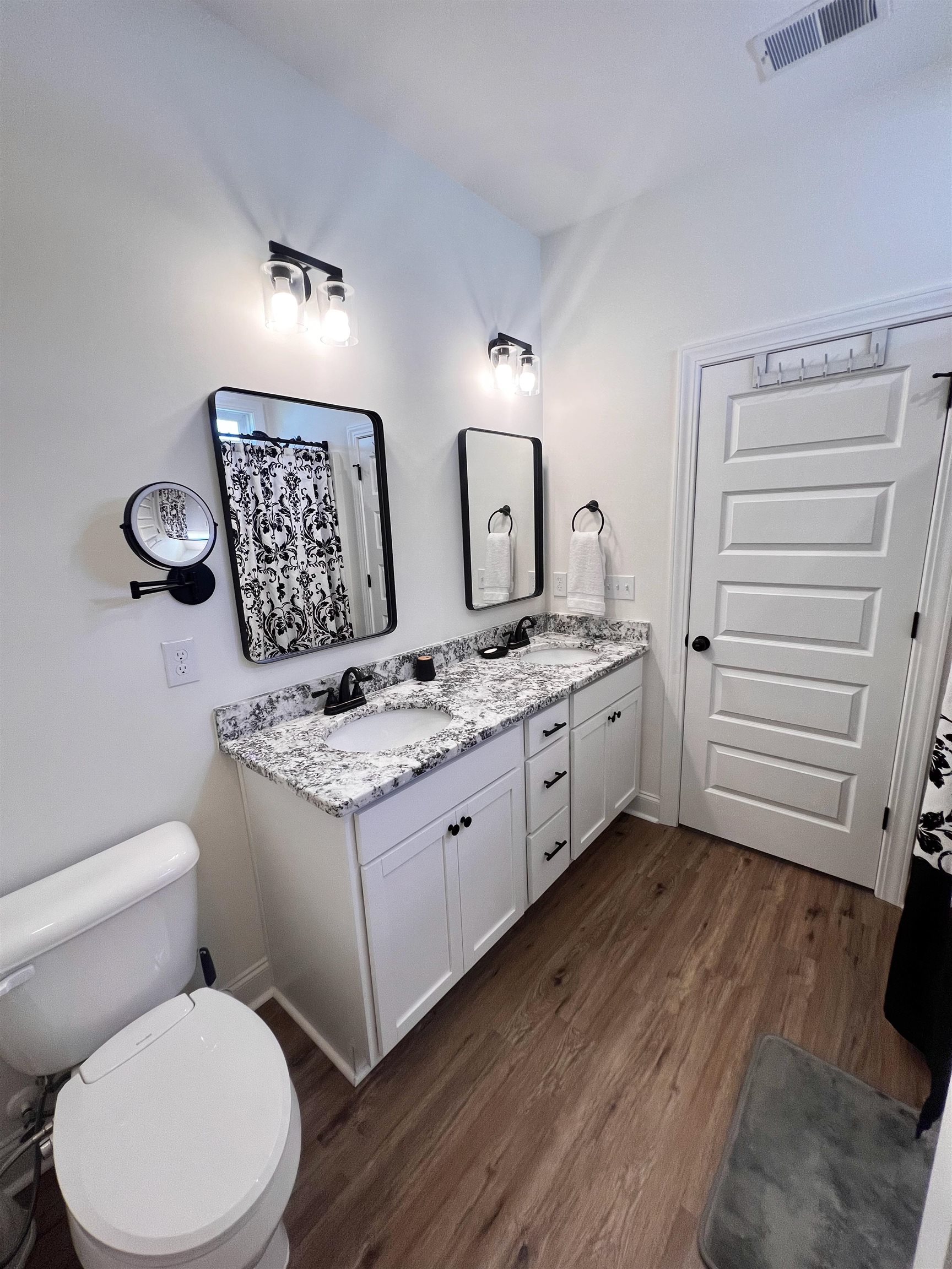 386 Long Meadow Dr. Property Photo 21