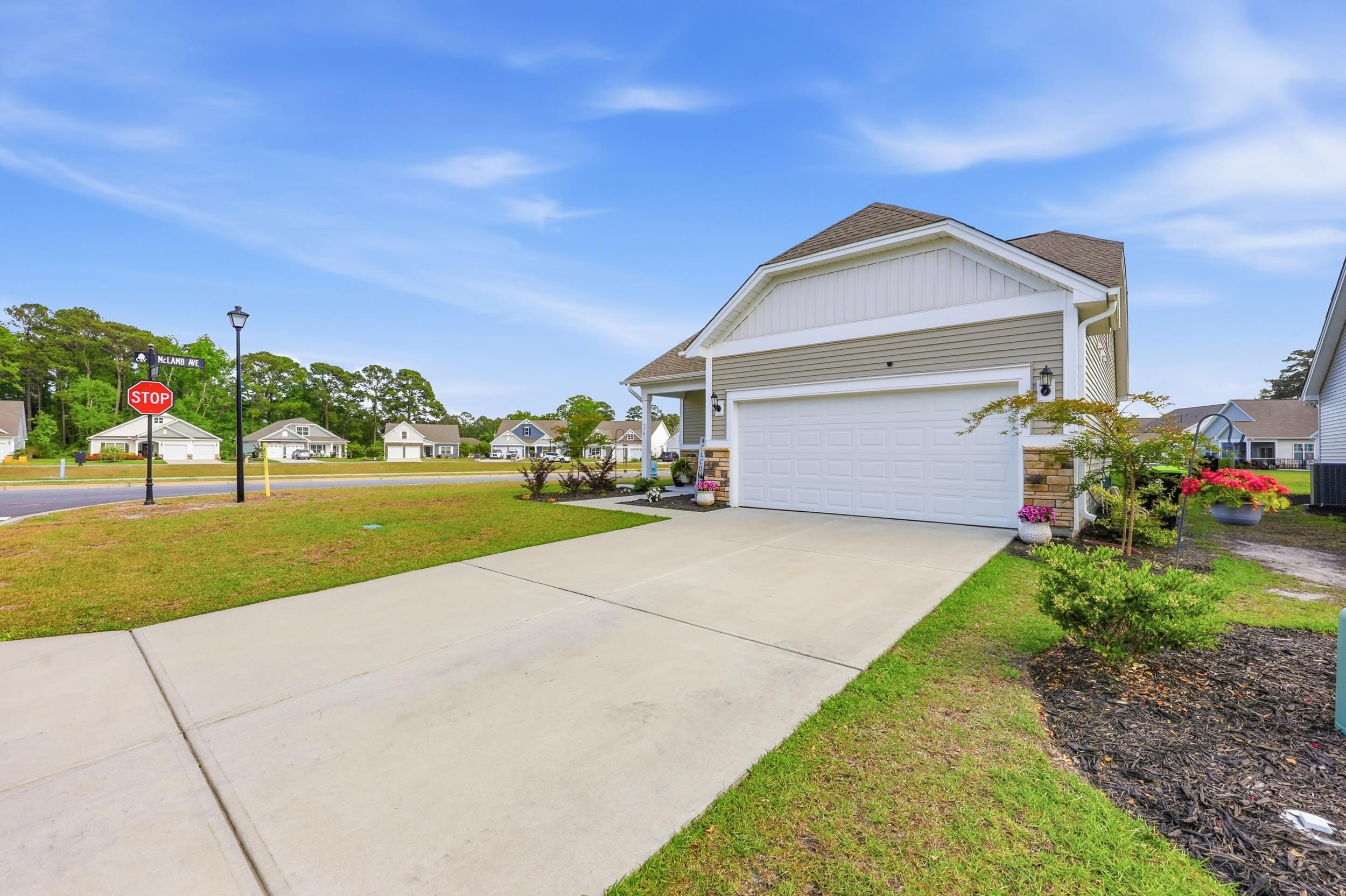276 Sundew Loop Property Photo 4