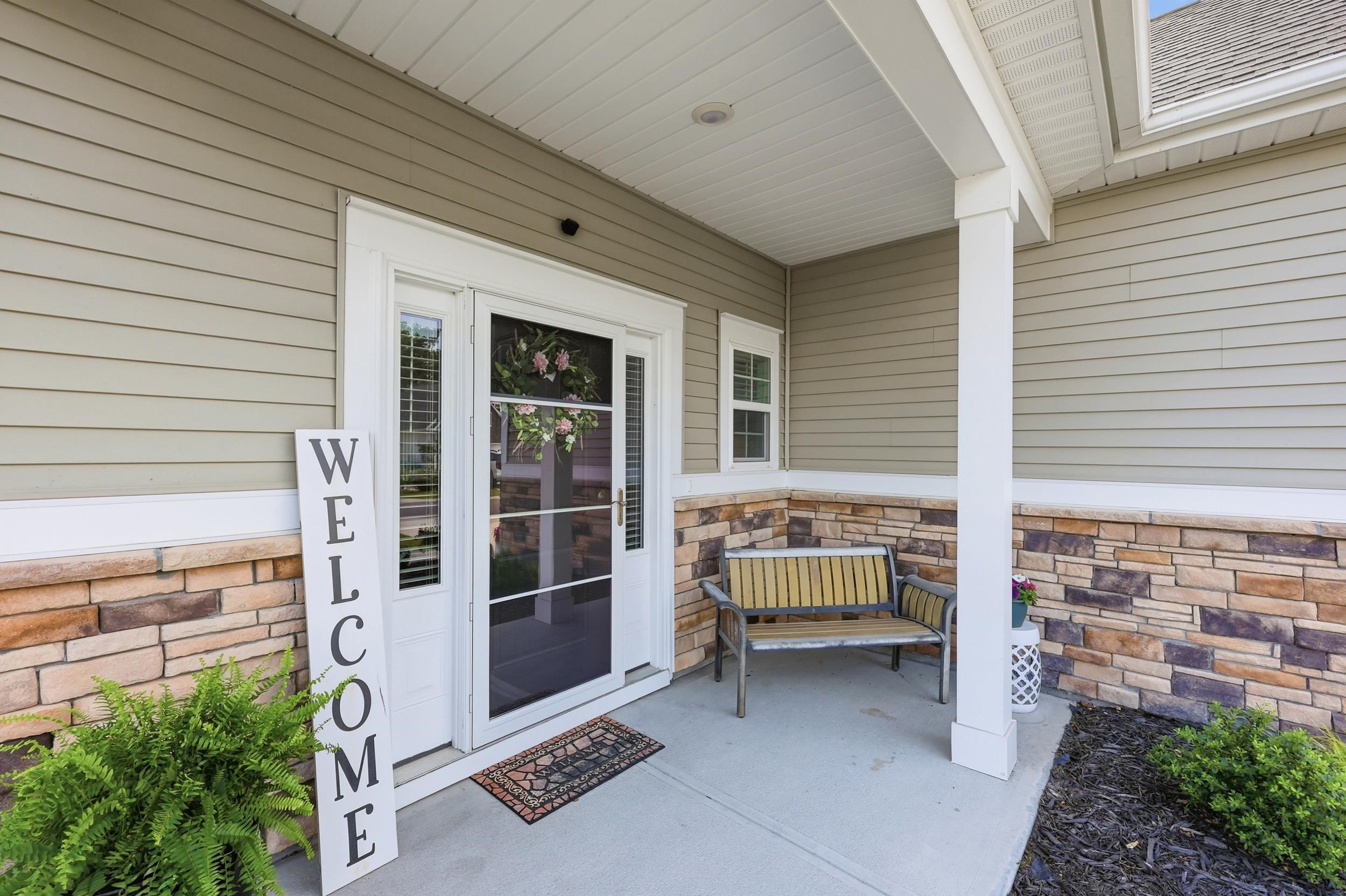 276 Sundew Loop Property Photo 6