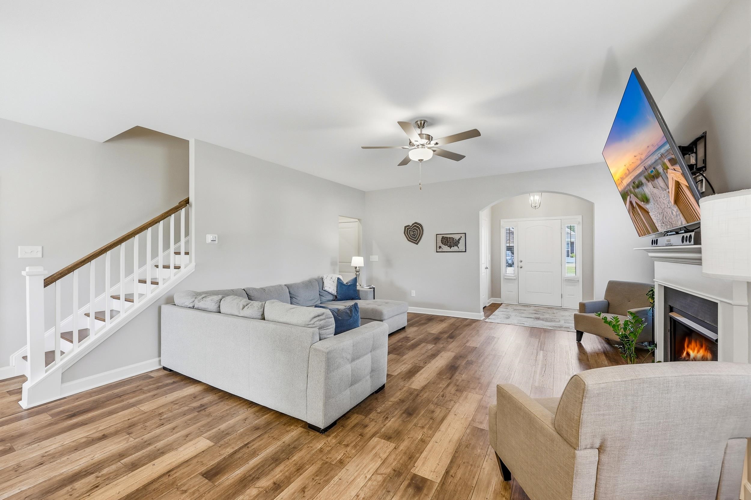 276 Sundew Loop Property Photo 12