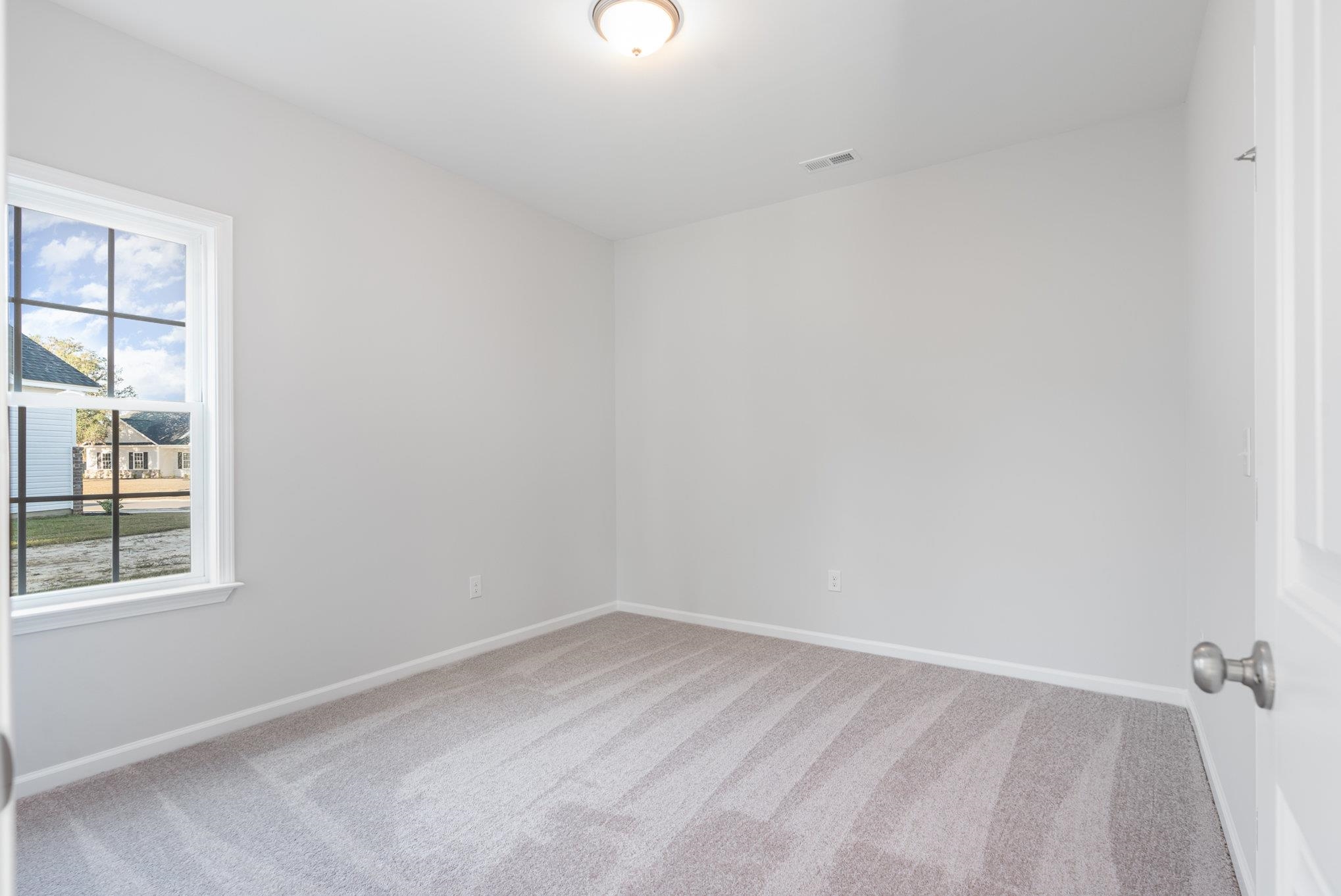 65 Bennington Ct Property Photo 11