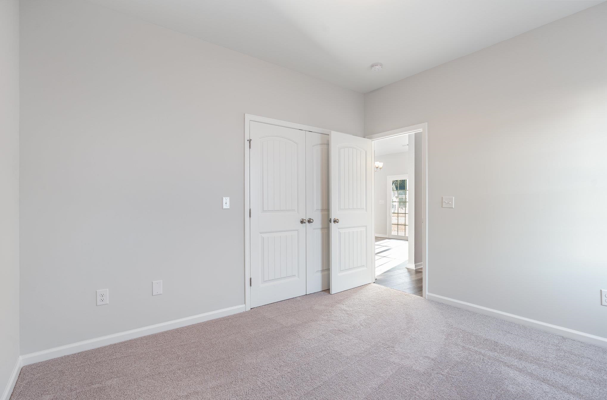 65 Bennington Ct Property Photo 13