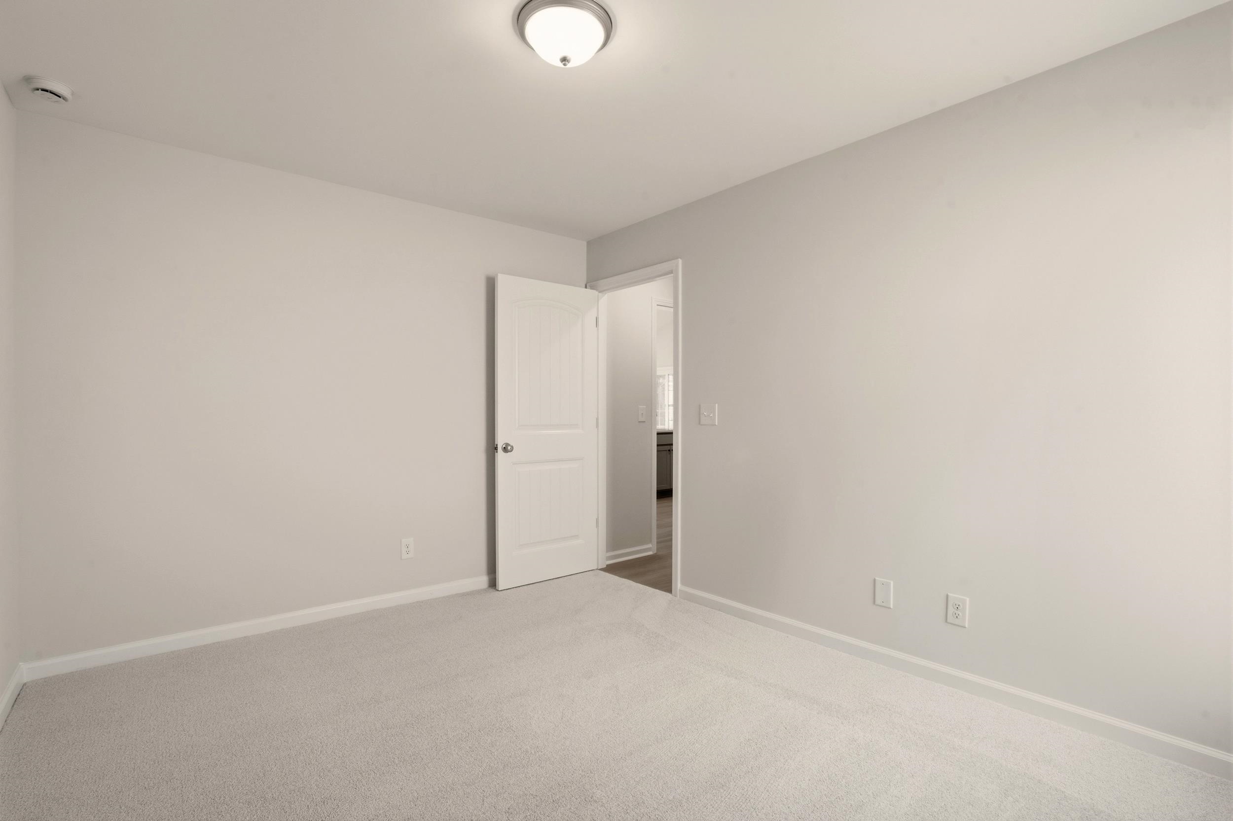 55 Bennington Ct Property Photo 12