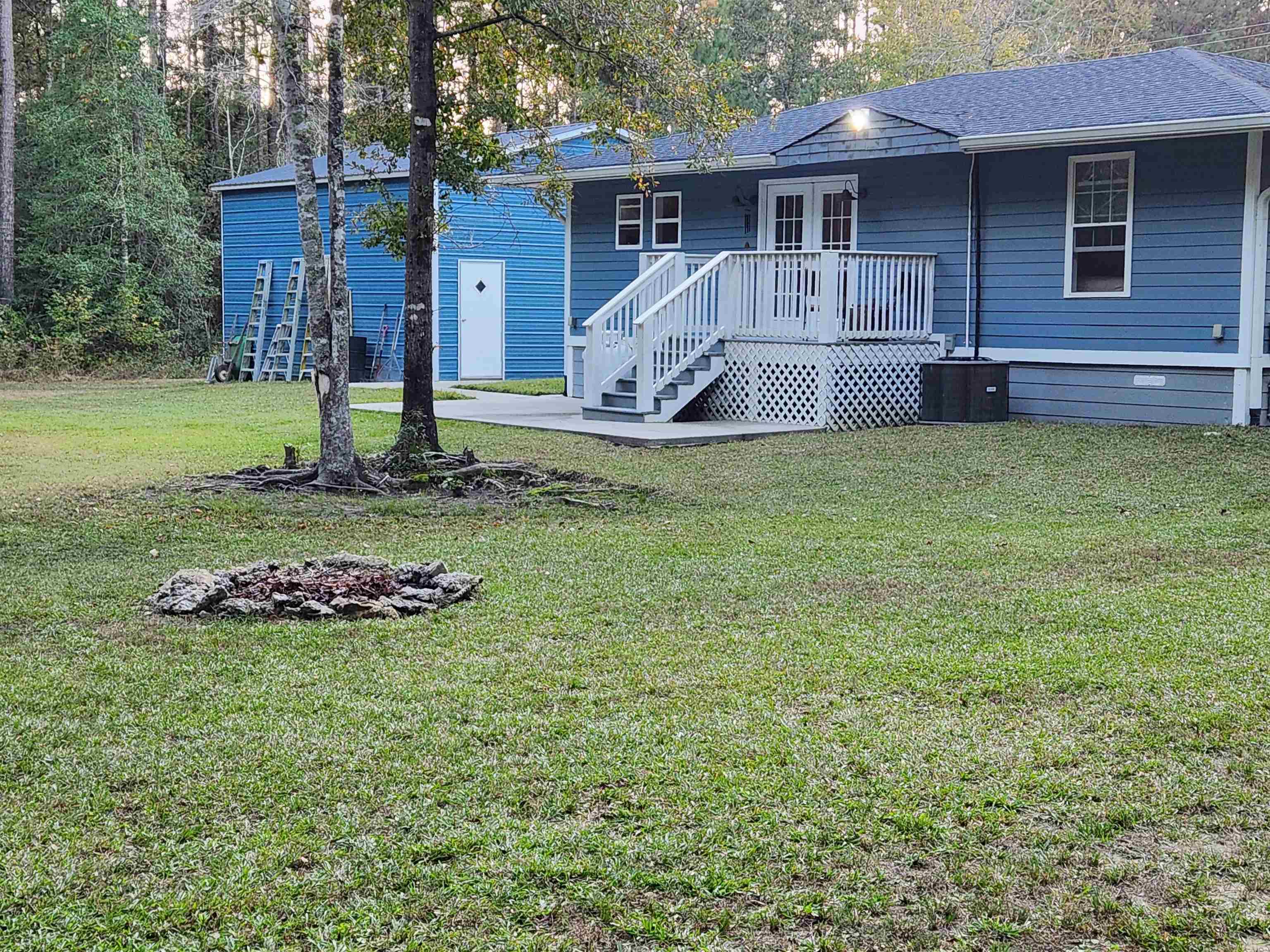5683 Red Bluff Rd. Property Photo 4
