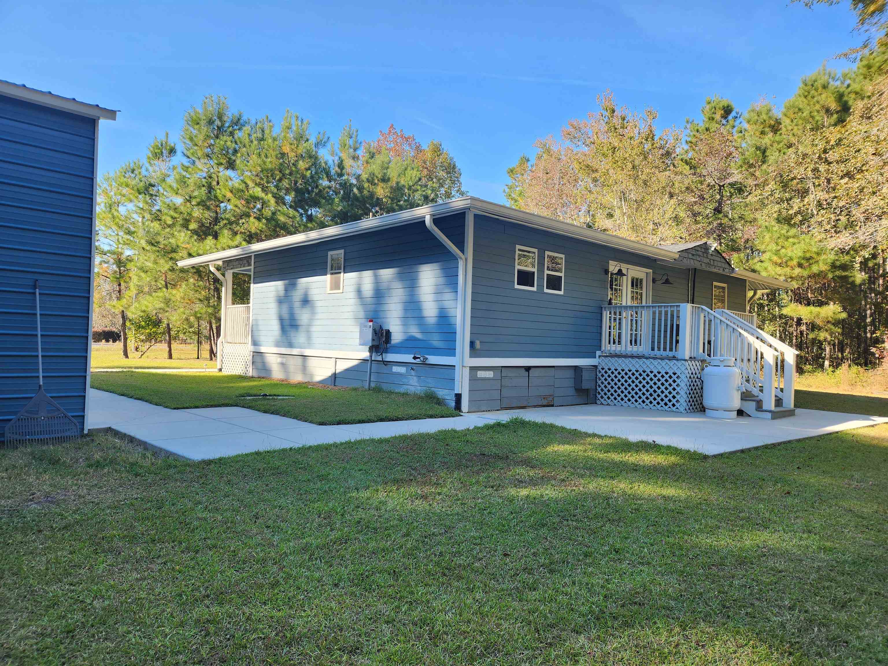 5683 Red Bluff Rd. Property Photo 5
