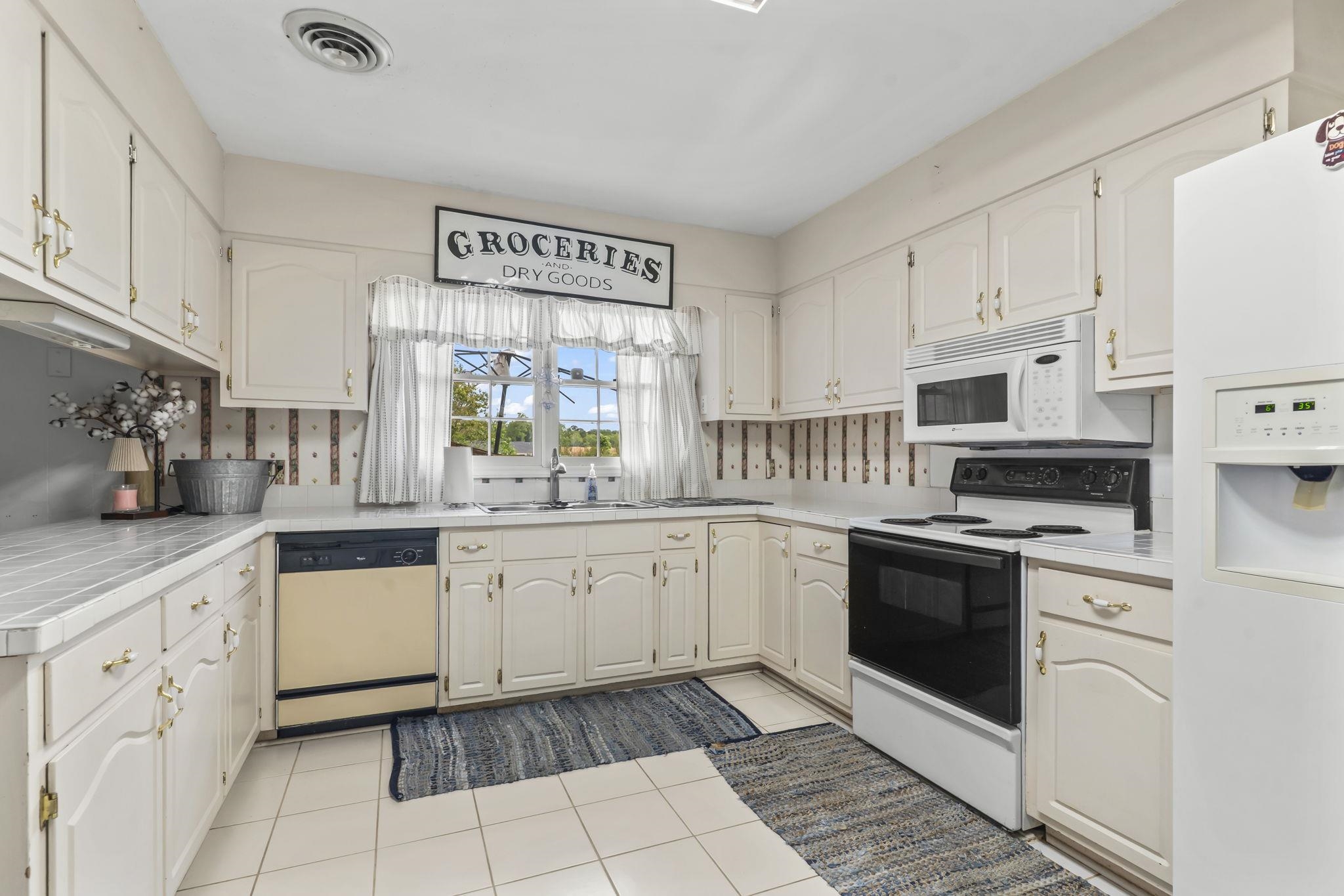 1503 Forestbrook Rd. Property Photo 12