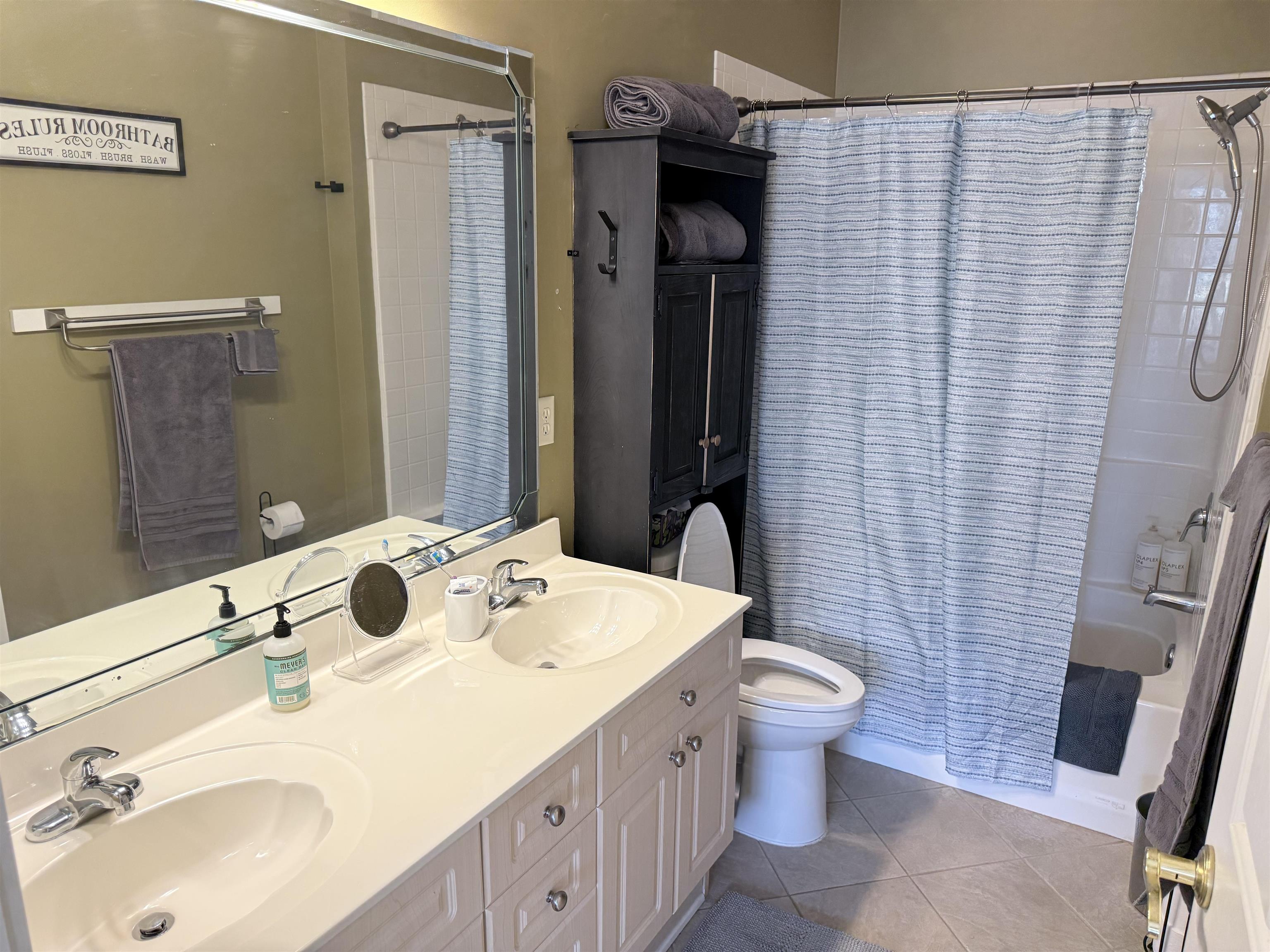 4882 Luster Leaf Circle Property Photo 10