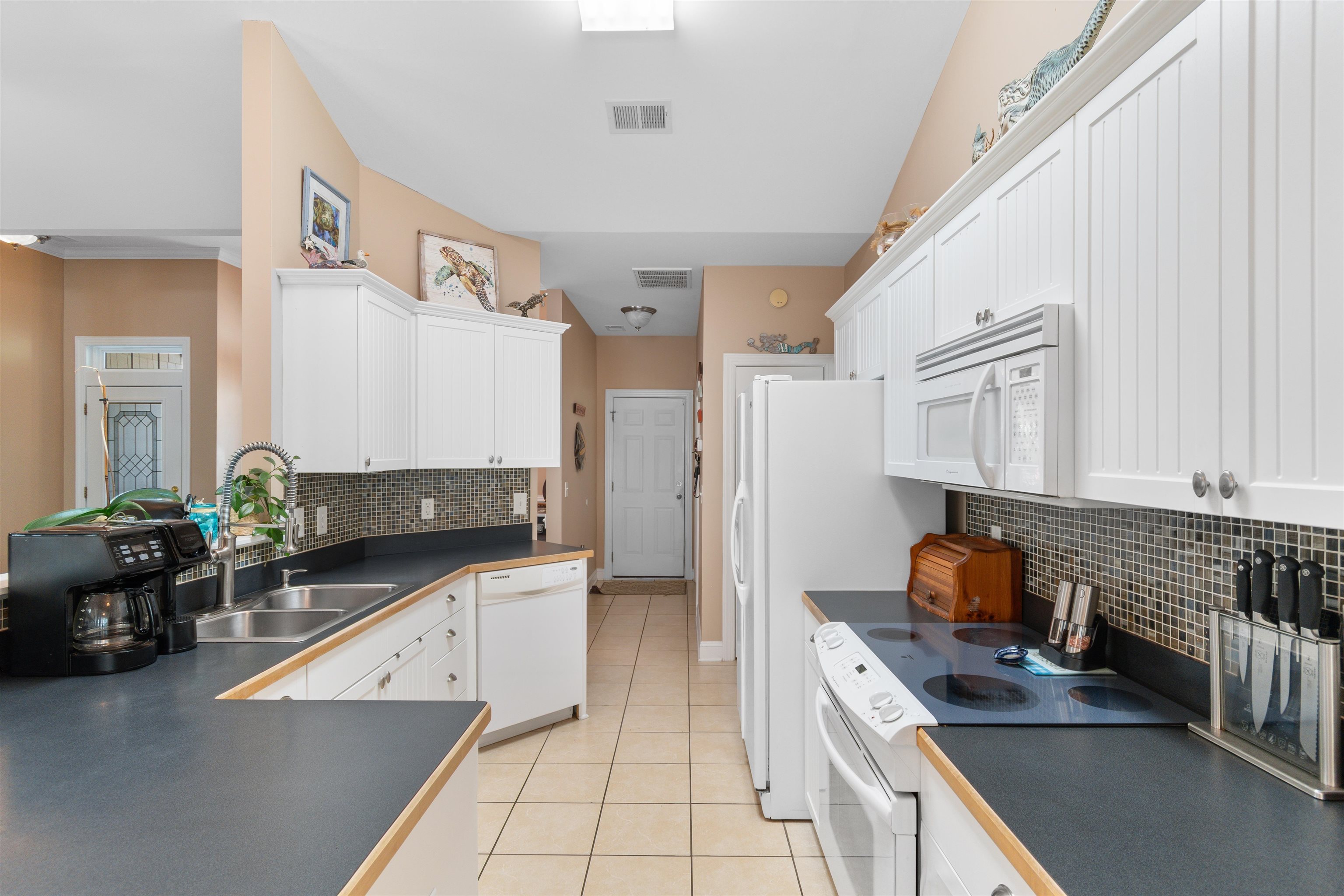 4387 Mccorsley Ave. Property Photo 7