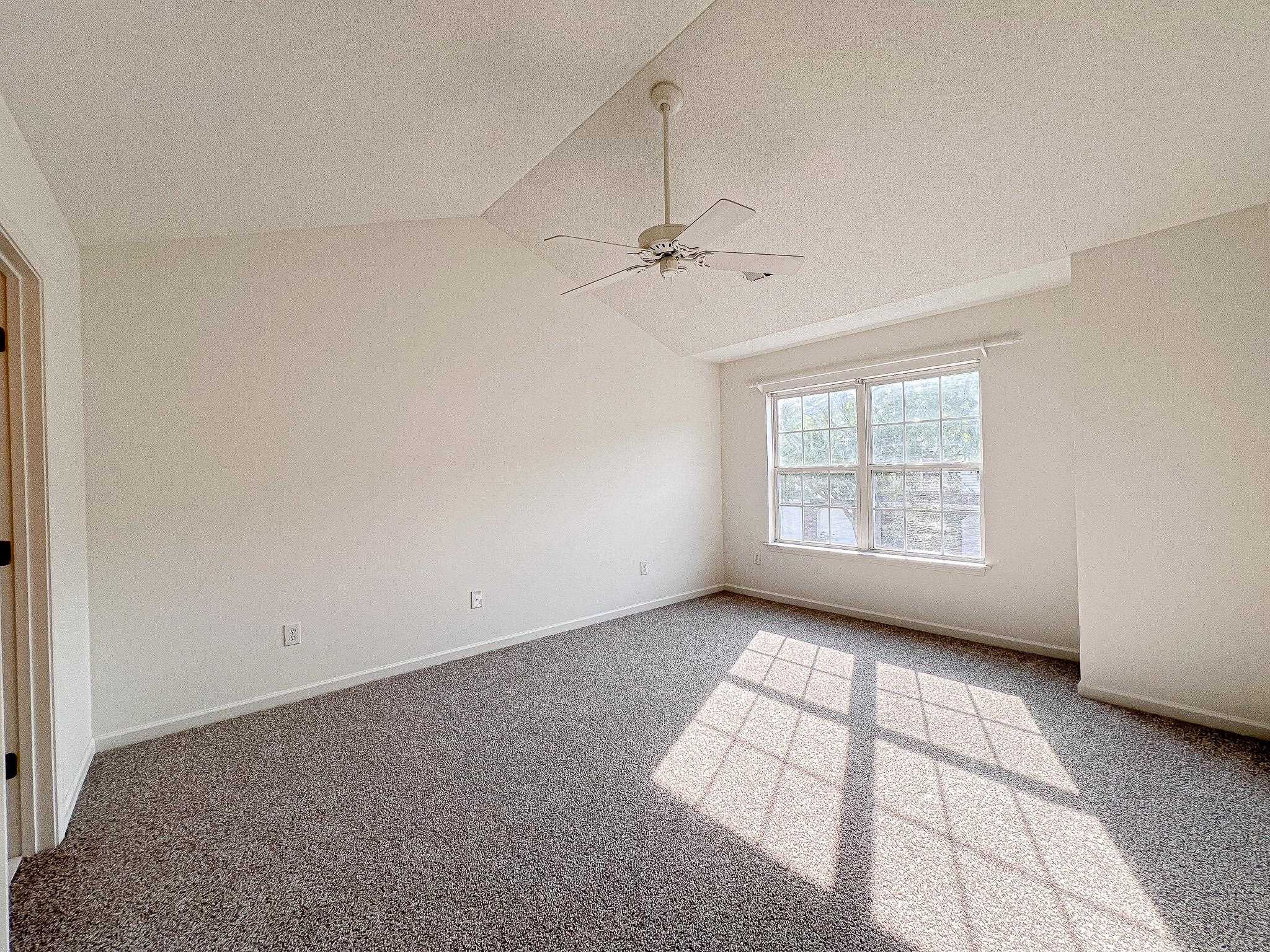 113 Pembroke Pl. Property Photo 14