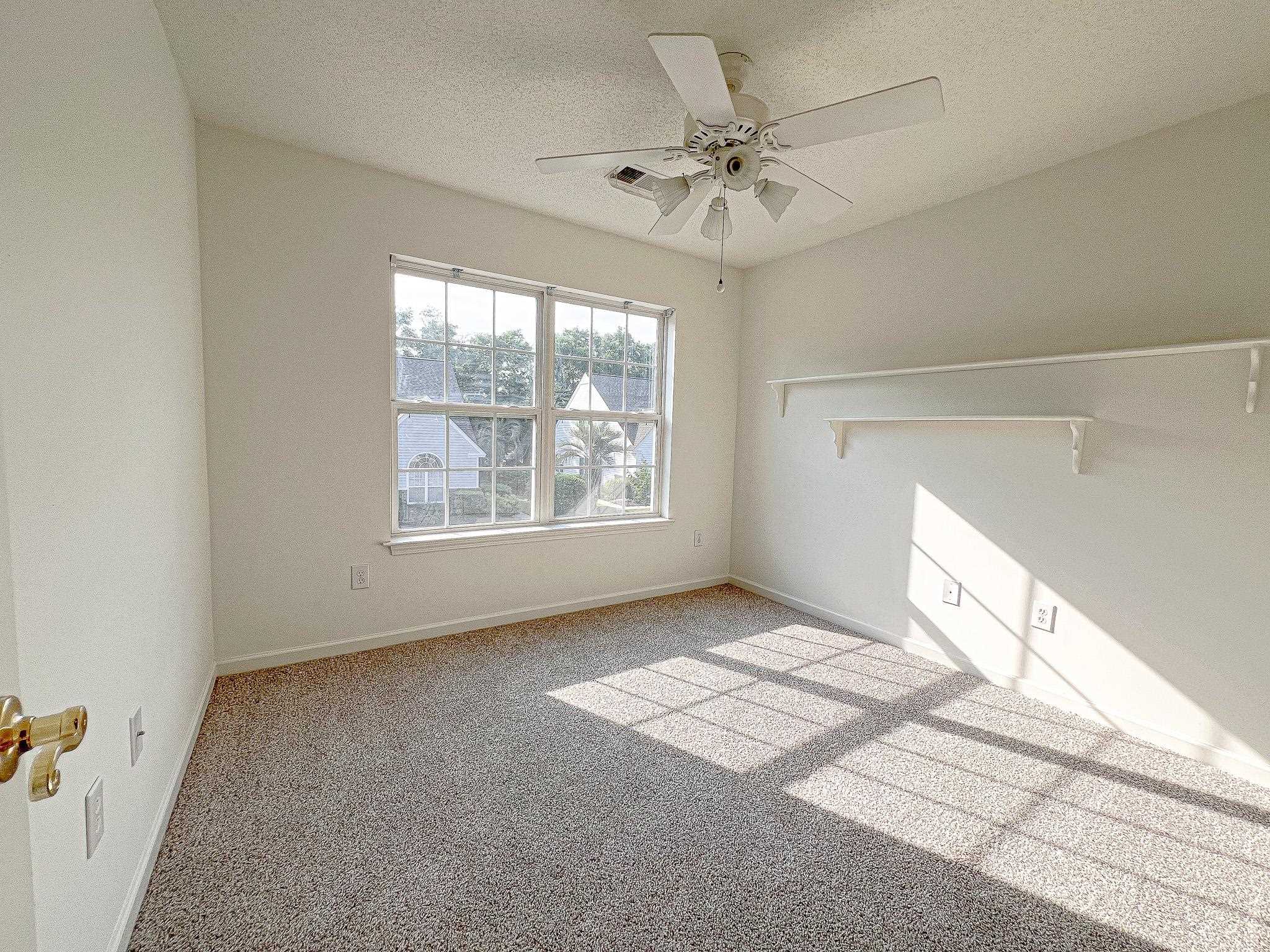 113 Pembroke Pl. Property Photo 20