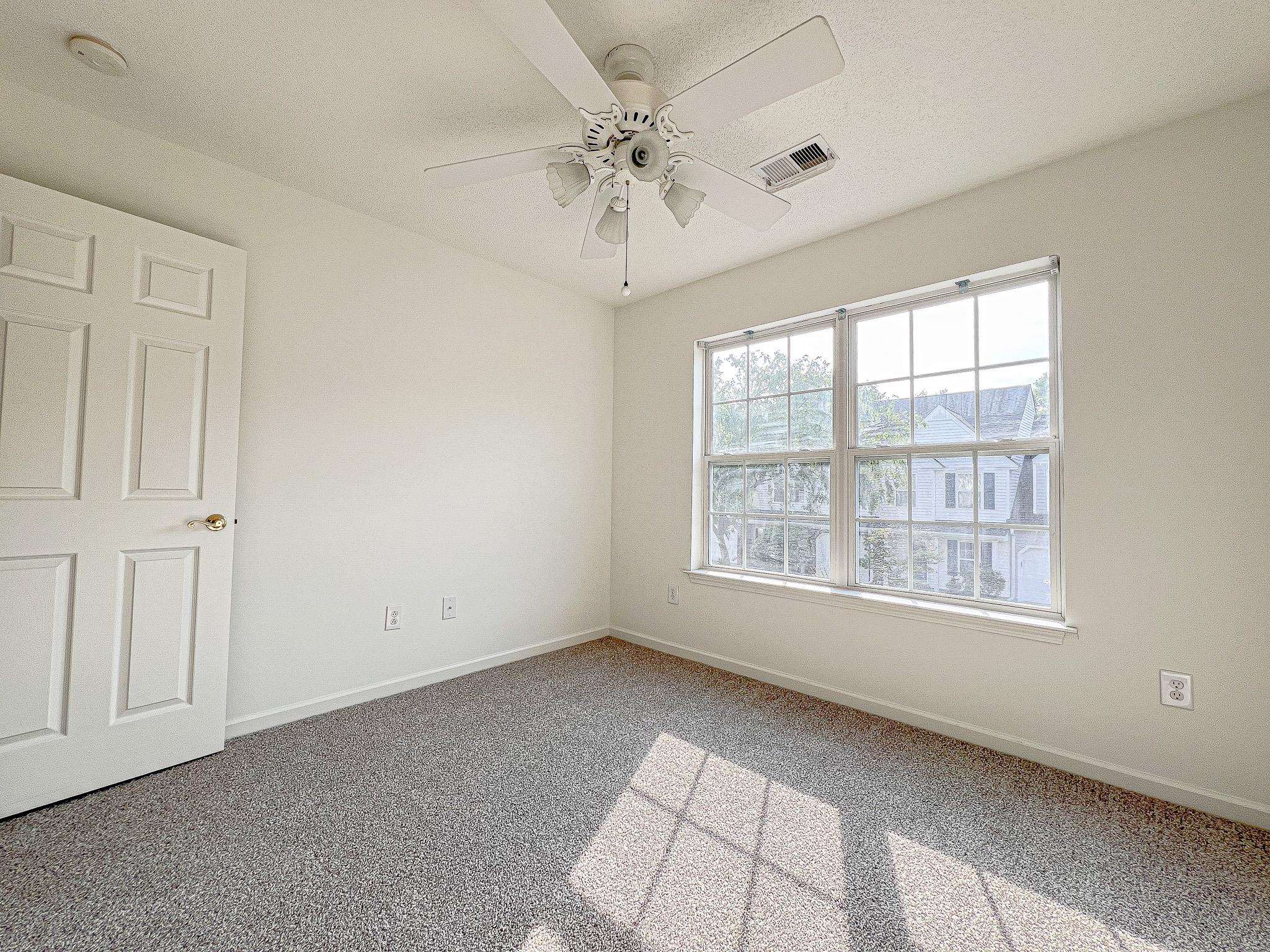 113 Pembroke Pl. Property Photo 22