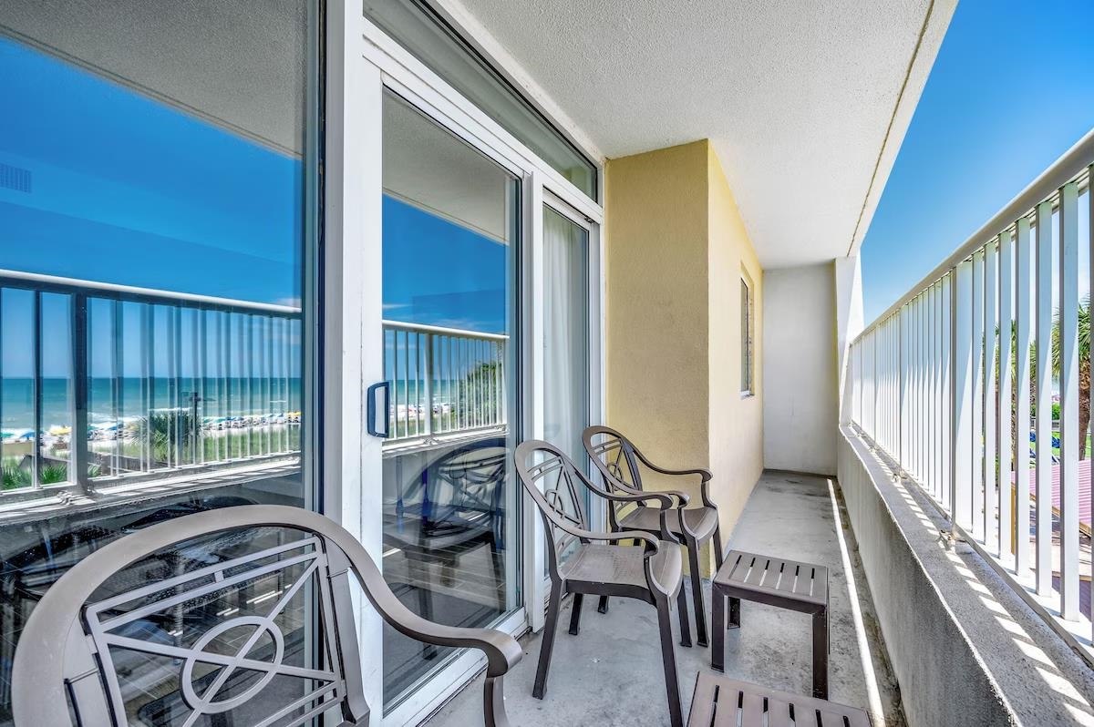 2000 N Ocean Blvd. Property Photo 19