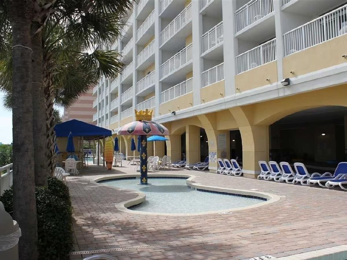 2000 N Ocean Blvd. Property Photo 25