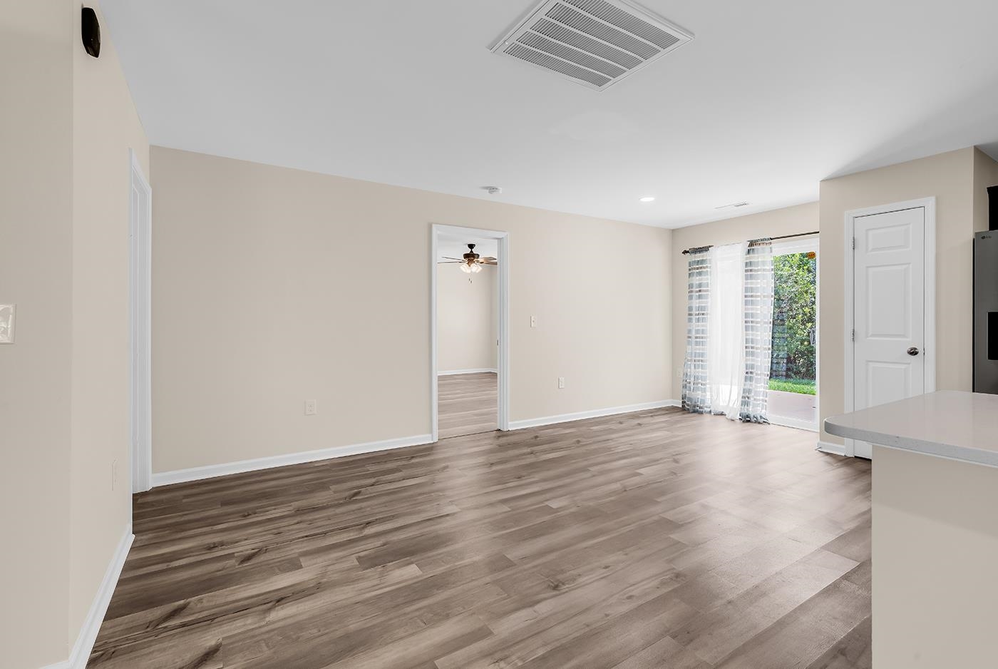 2241 Deerfield Ave. Property Photo 27