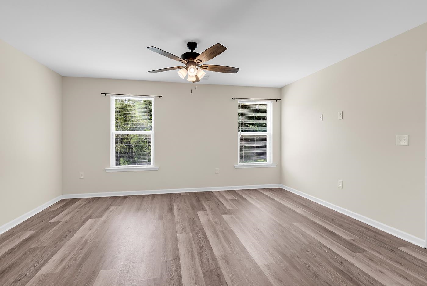 2241 Deerfield Ave. Property Photo 32