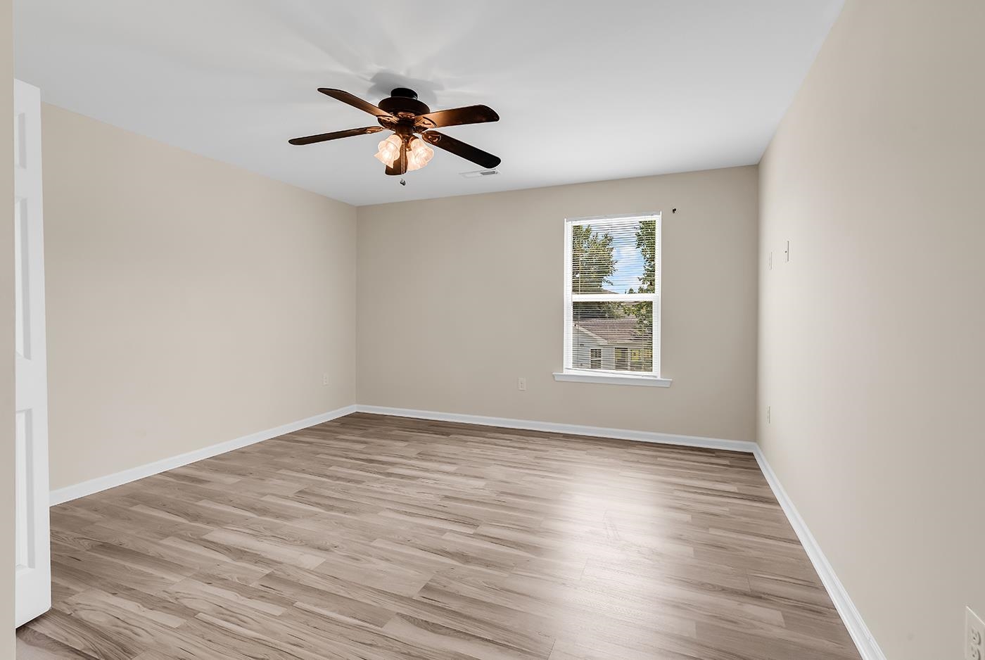 2241 Deerfield Ave. Property Photo 45