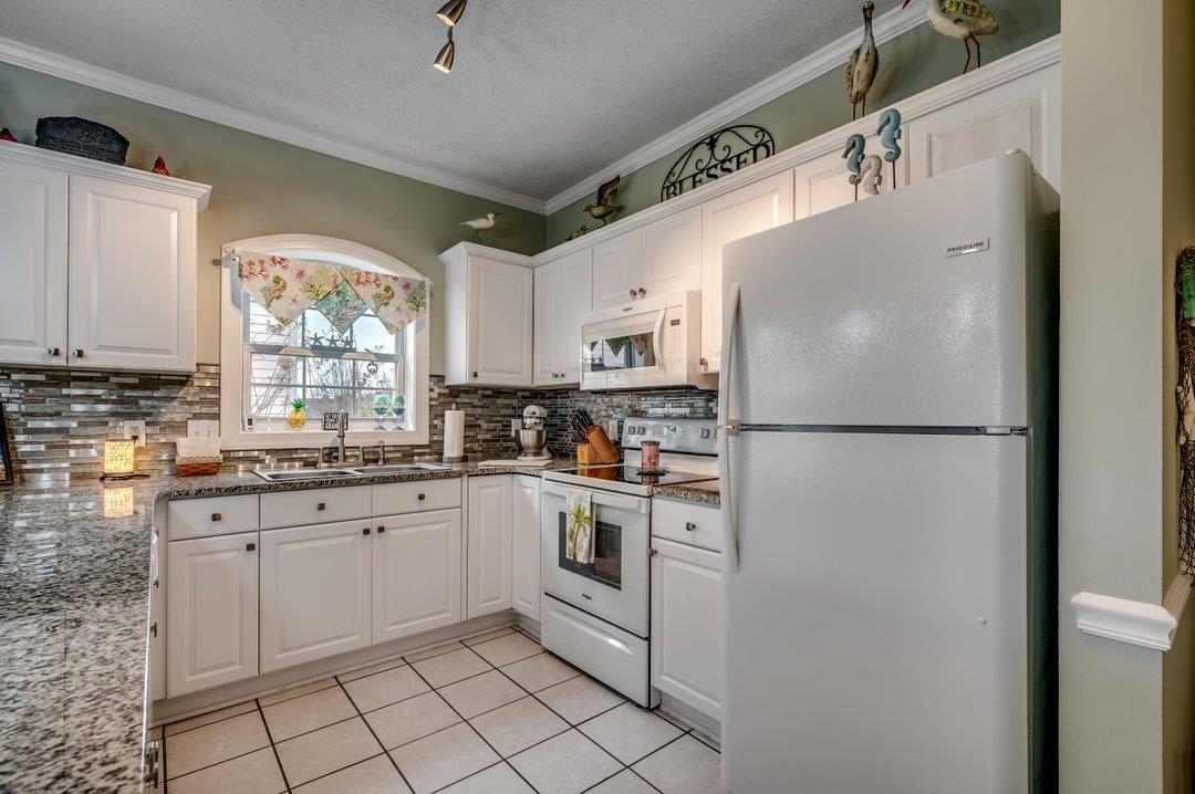 3965 Forsythia Ct. Property Photo 3