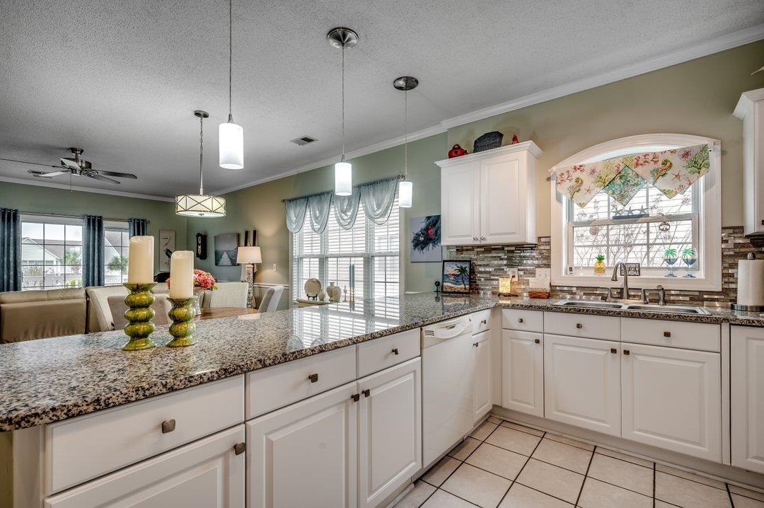 3965 Forsythia Ct. Property Photo 5