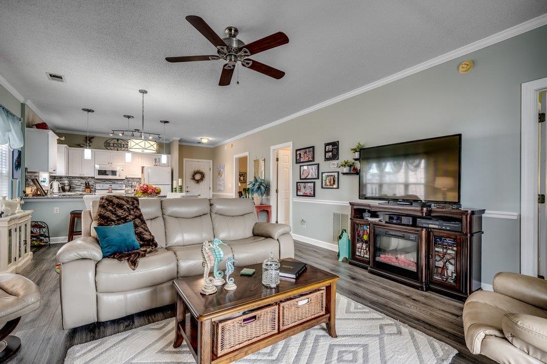 3965 Forsythia Ct. Property Photo 10