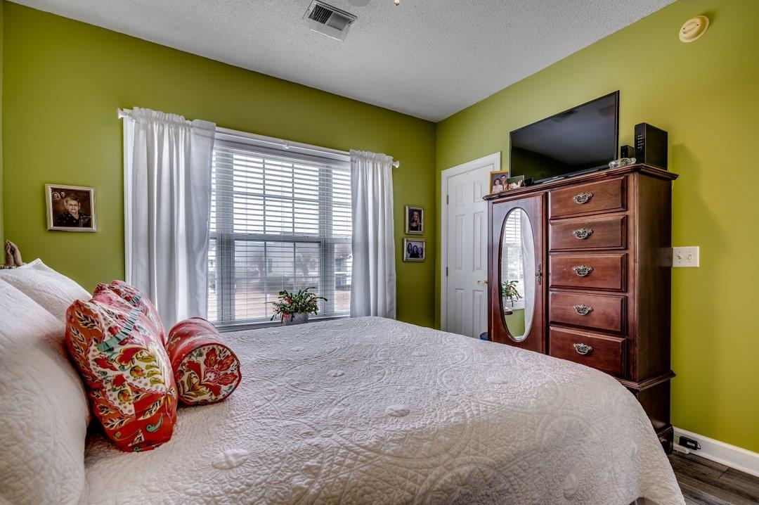 3965 Forsythia Ct. Property Photo 16