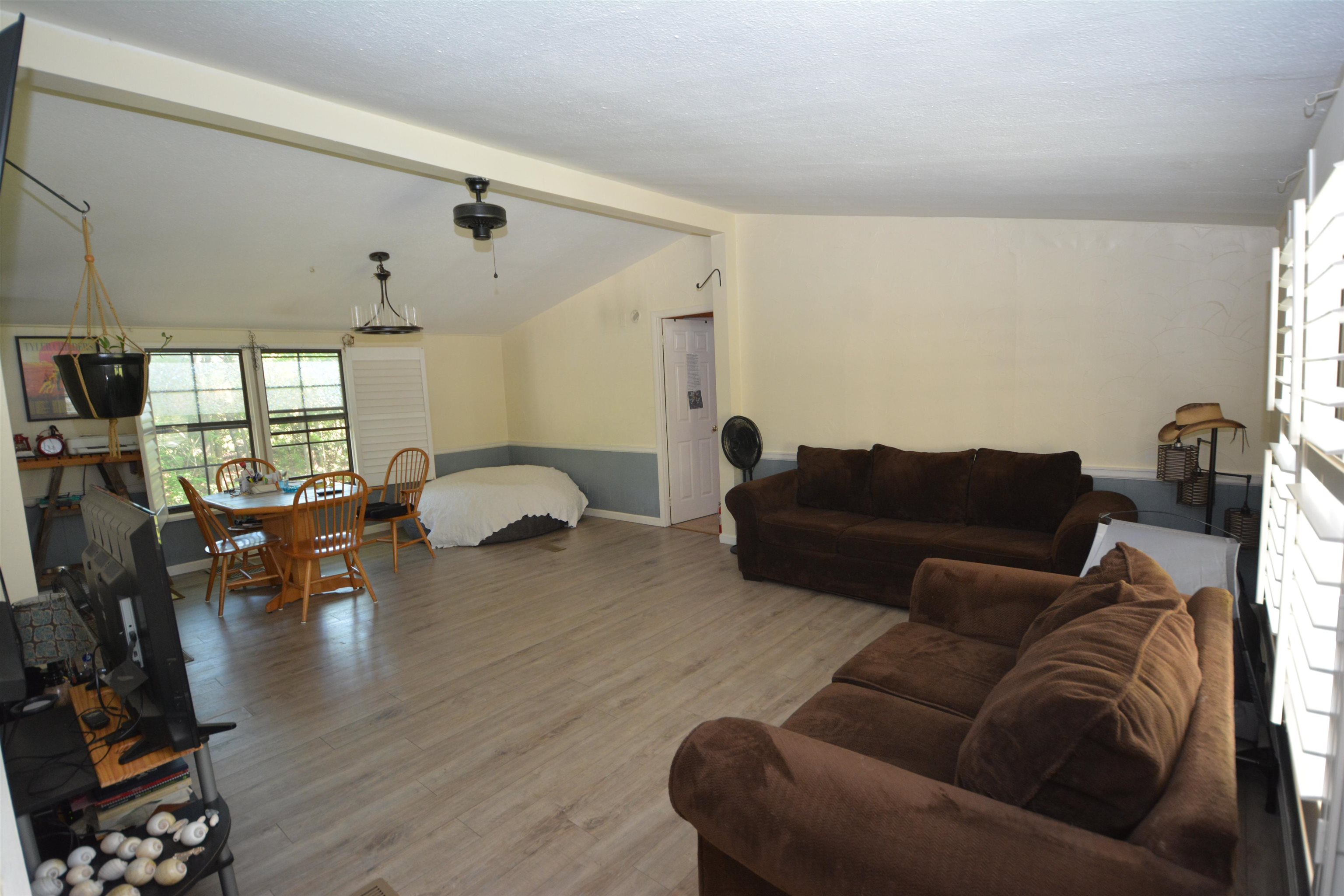 5730 Highway 707 Property Photo 9