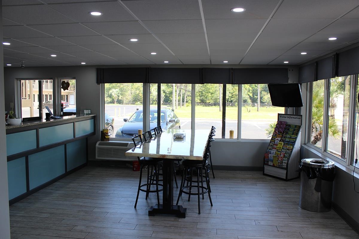 1004 Waccamaw Dr. Property Photo 4