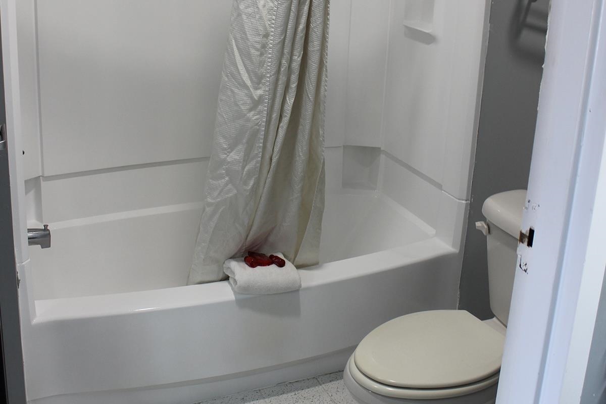 1004 Waccamaw Dr. Property Photo 6