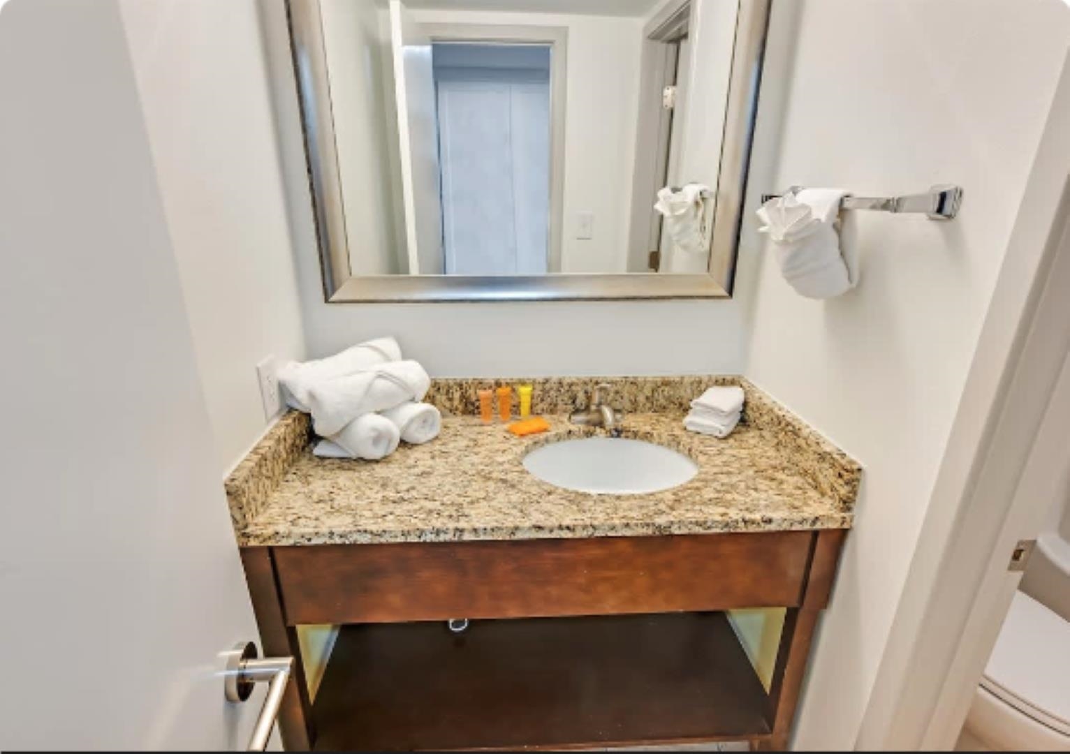 2401 S Ocean Blvd. Property Photo 13