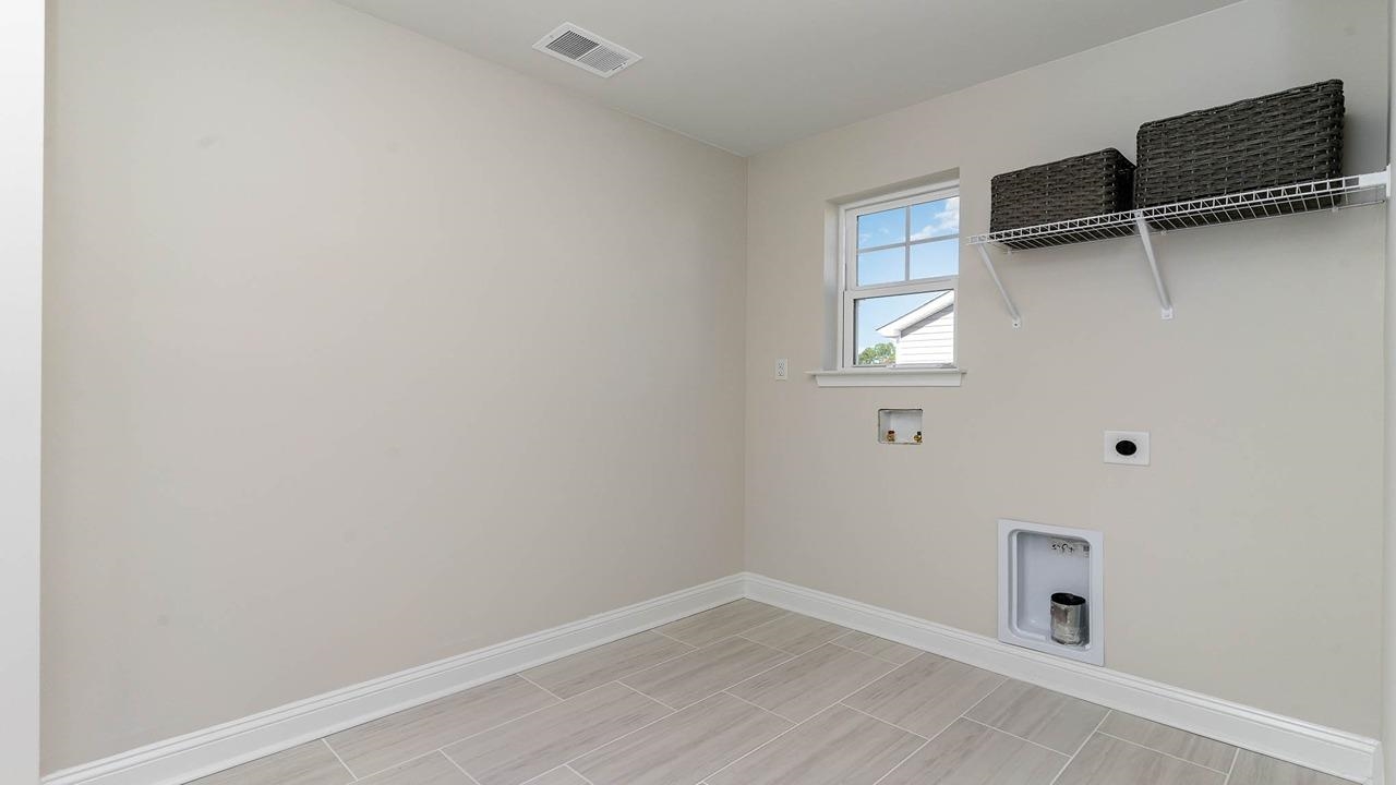 276 Bantry Ln. Property Photo 28