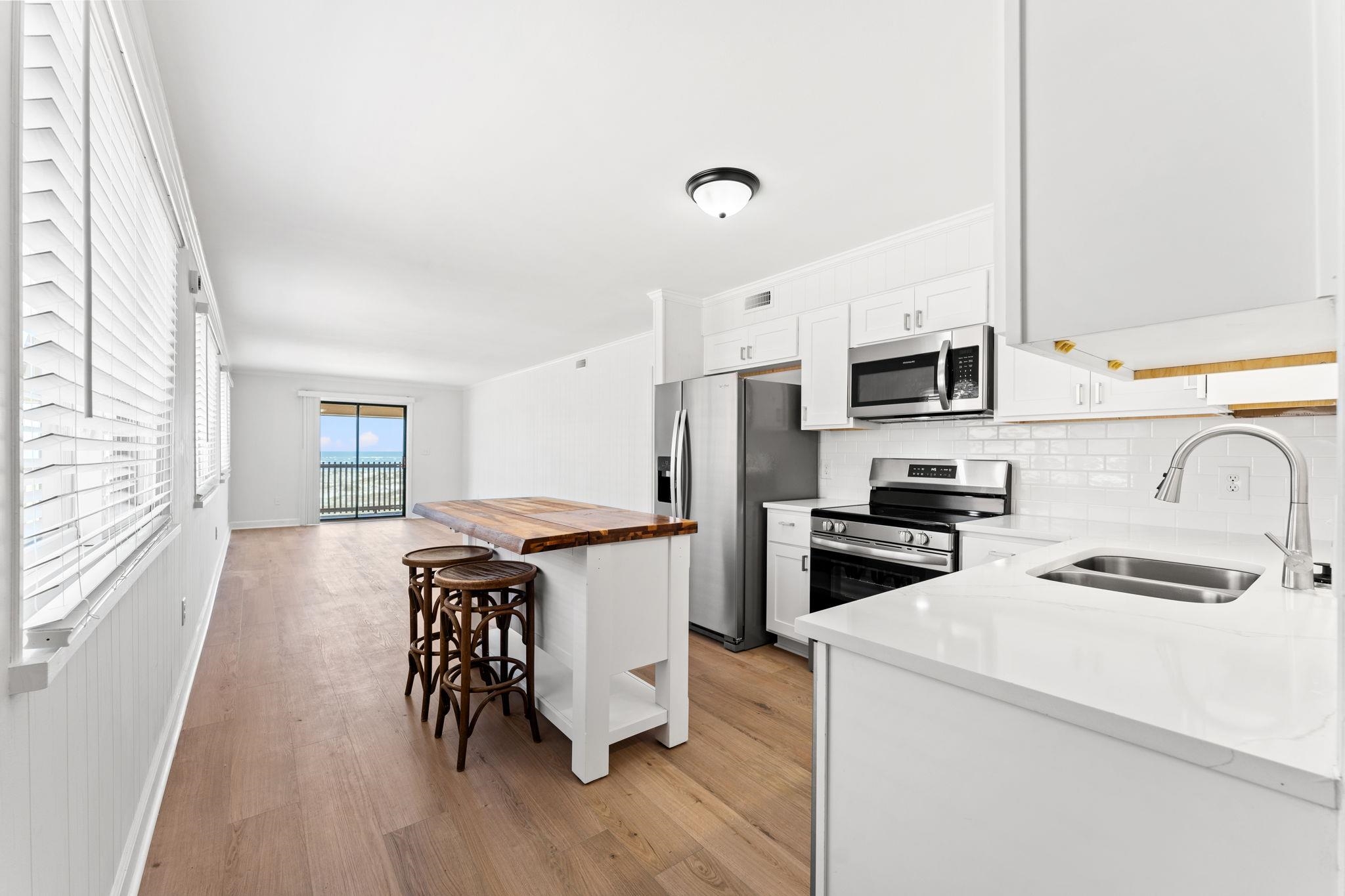 6309 N Ocean Blvd. Property Photo 2