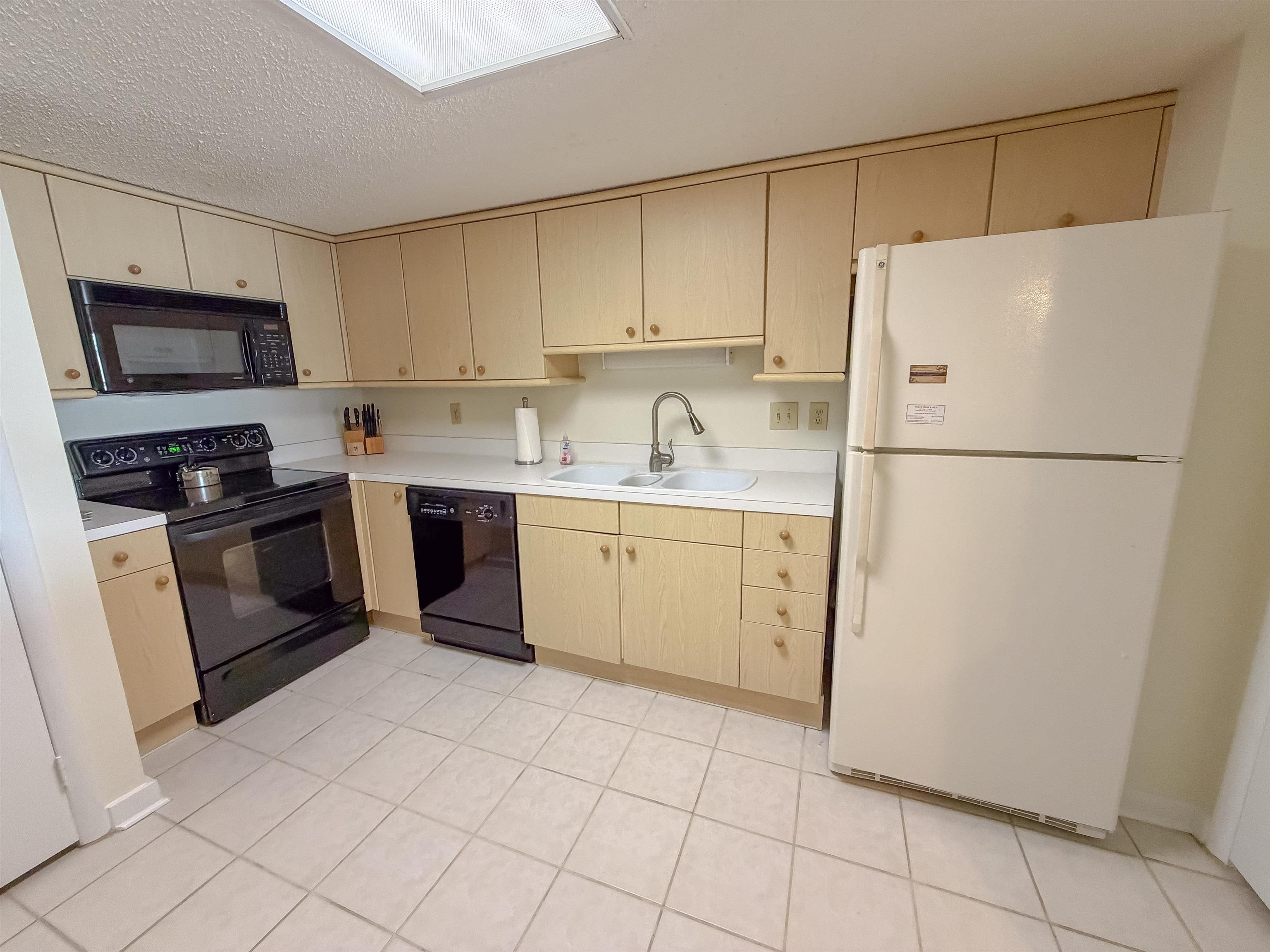 9840 Queensway Blvd. Property Photo 13