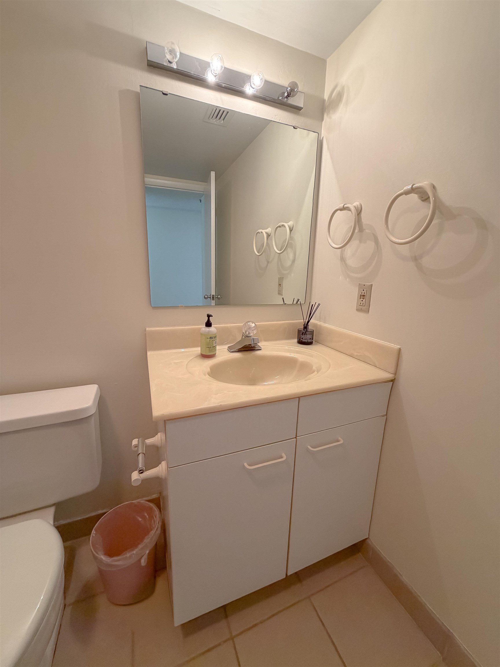 9840 Queensway Blvd. Property Photo 28